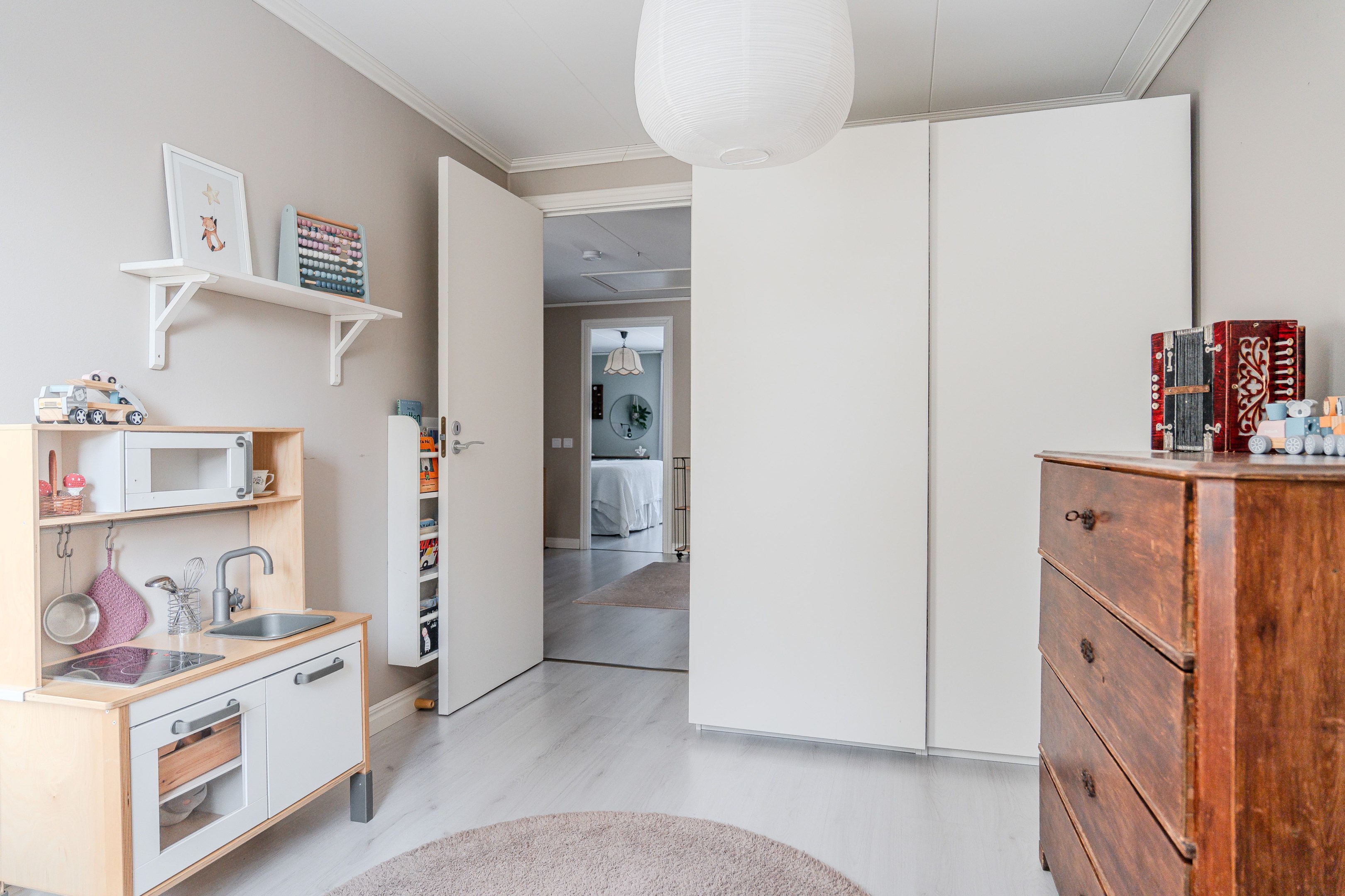 Bostadsbild från Lindgårdsvägen 14, Till salu i Björklinge, Uppsala