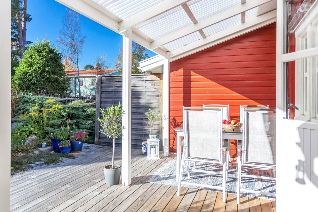 Bostadsbild från Lindgårdsvägen 14, Till salu i Björklinge, Uppsala