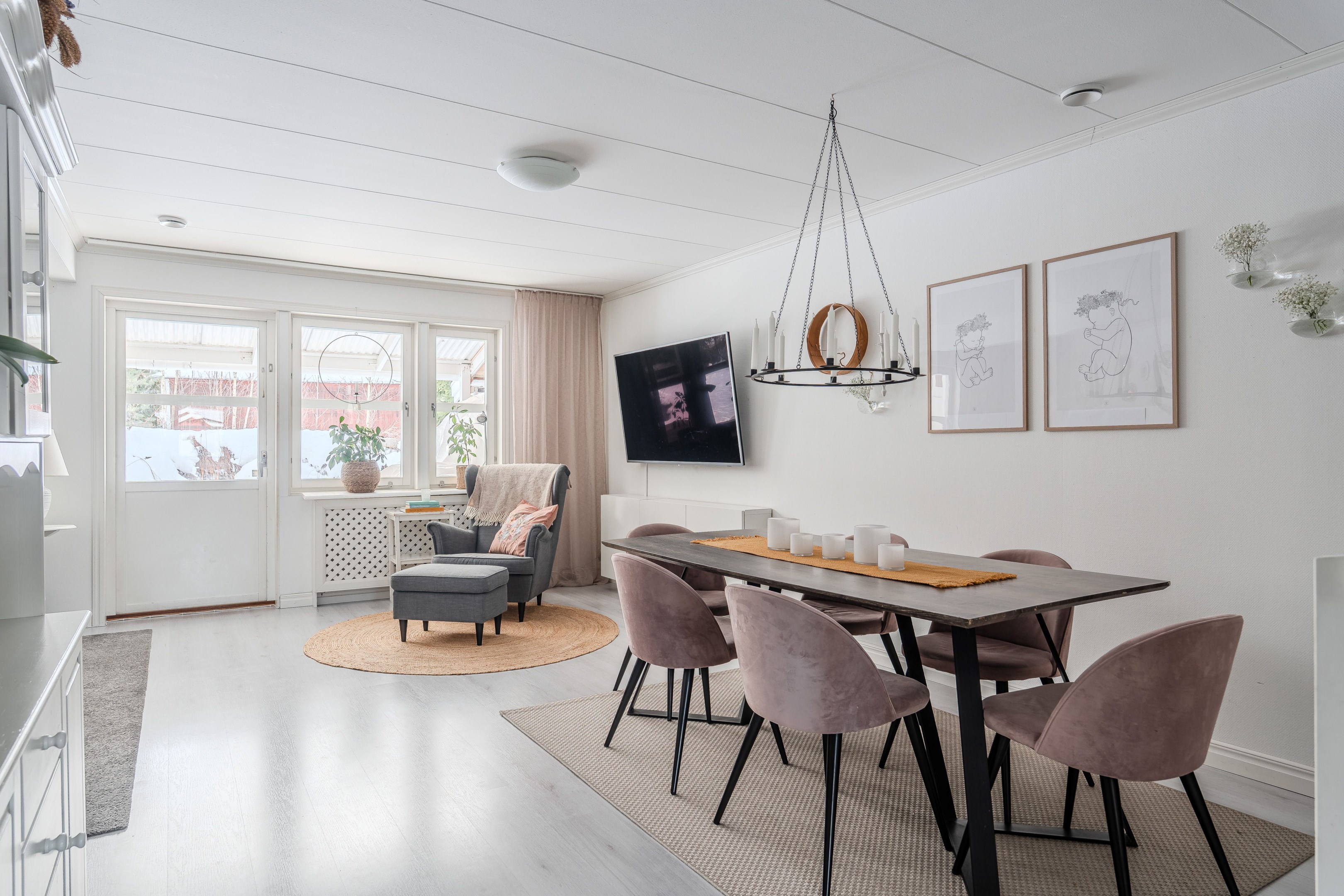 Bostadsbild från Lindgårdsvägen 14, Till salu i Björklinge, Uppsala
