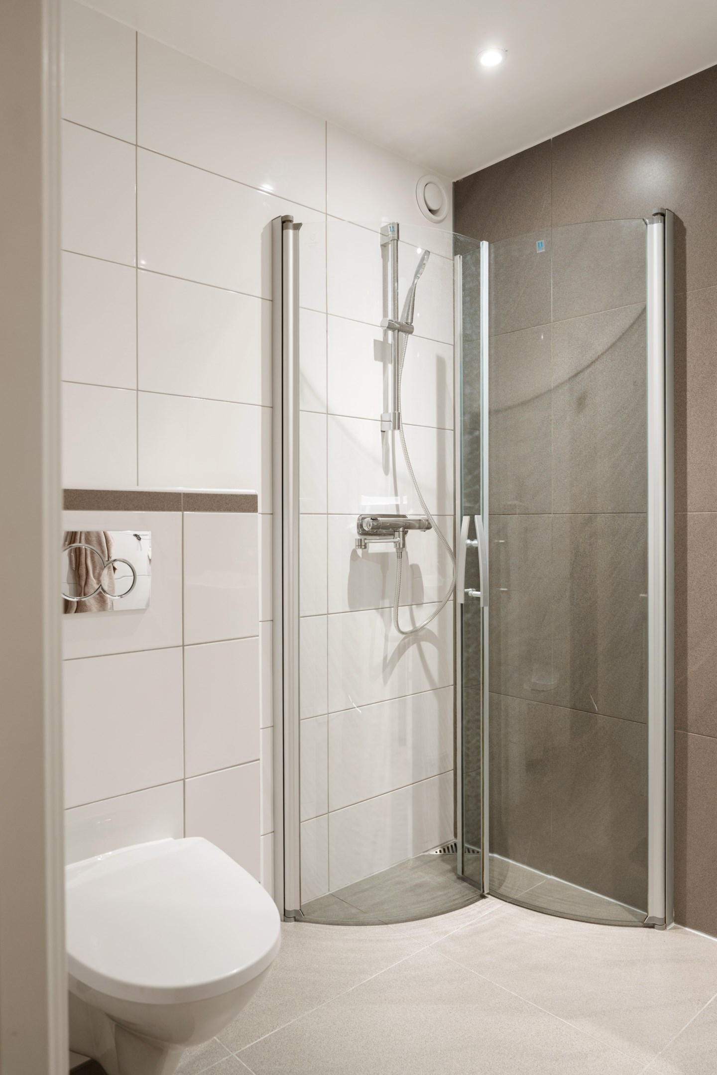 Bostadsbild från Henriksdalsringen 95, Såld i Henriksdalsberget, Nacka