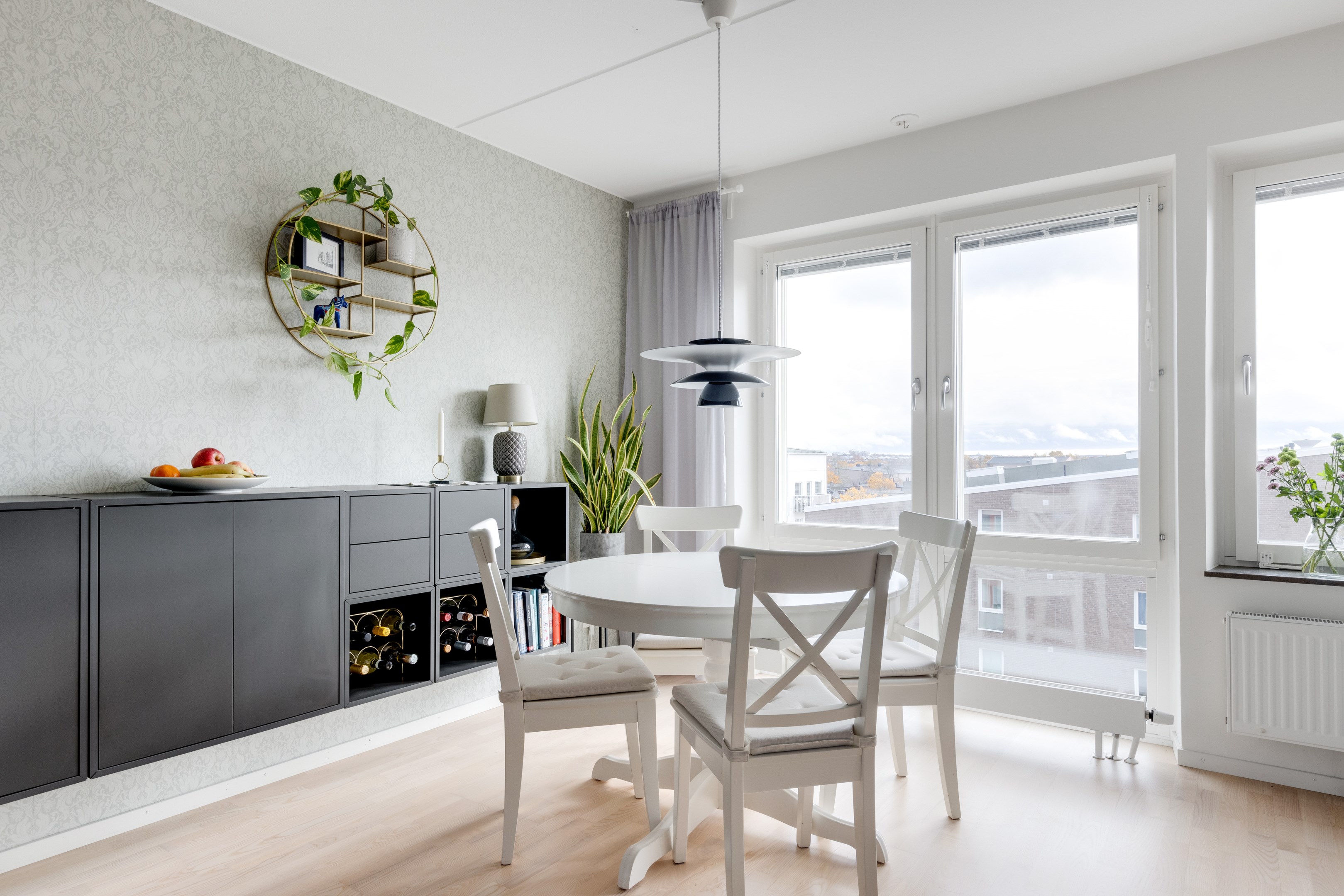 Bostadsbild från Råbyvägen 72, Till salu i Kapellgärdet, Uppsala