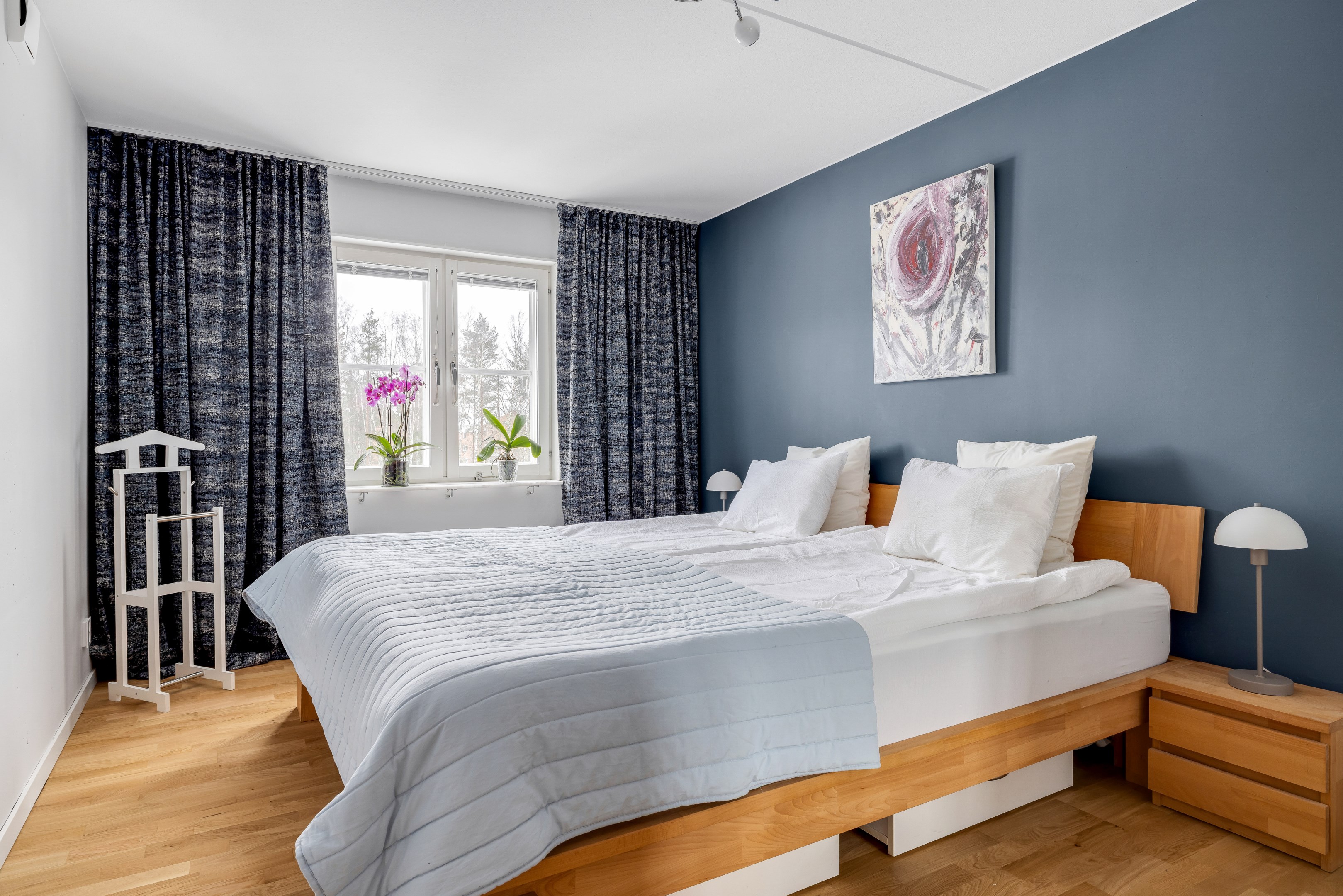 Bostadsbild från Västgötaresan 8, Till salu i Sävja, Uppsala