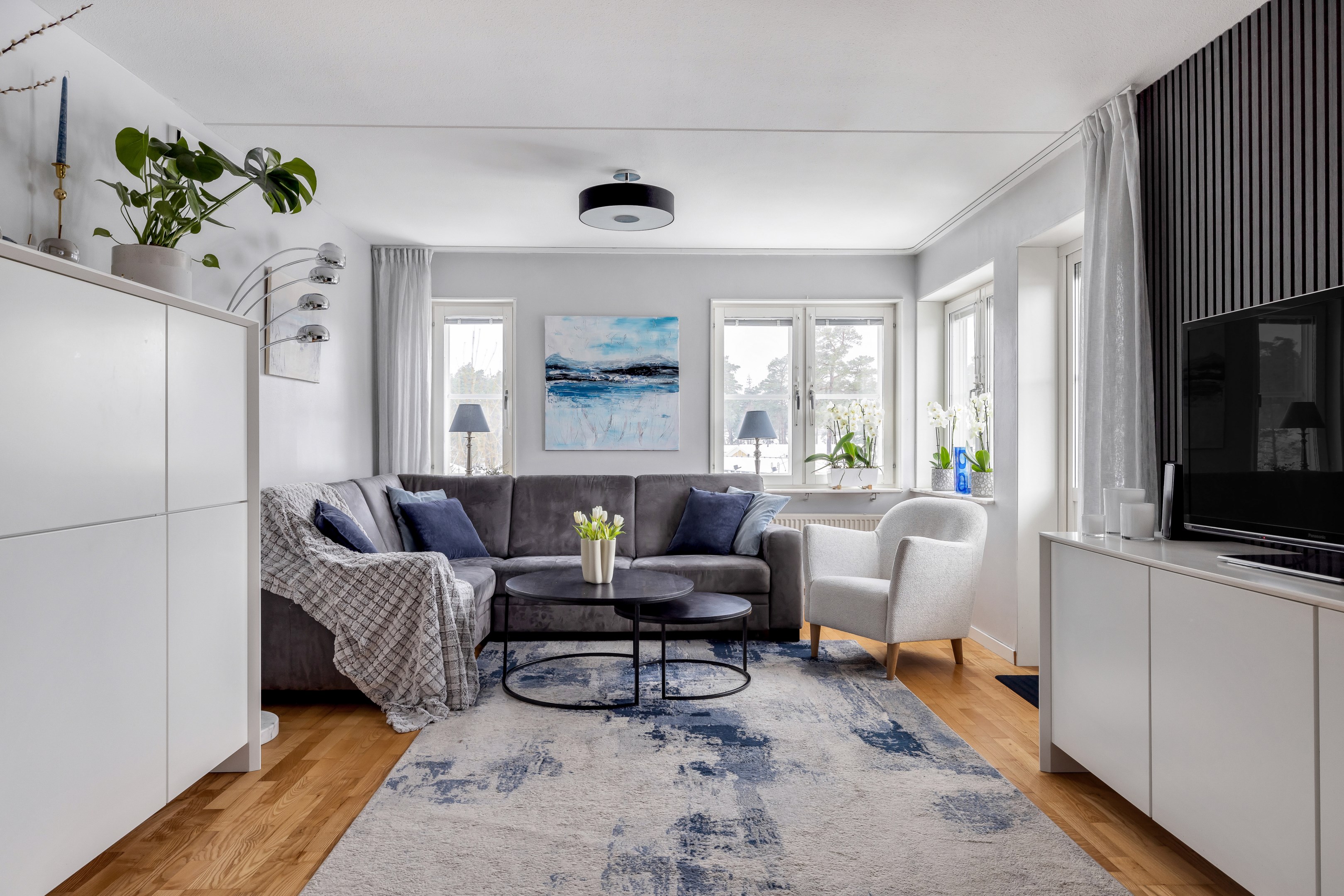 Bostadsbild från Västgötaresan 8, Till salu i Sävja, Uppsala