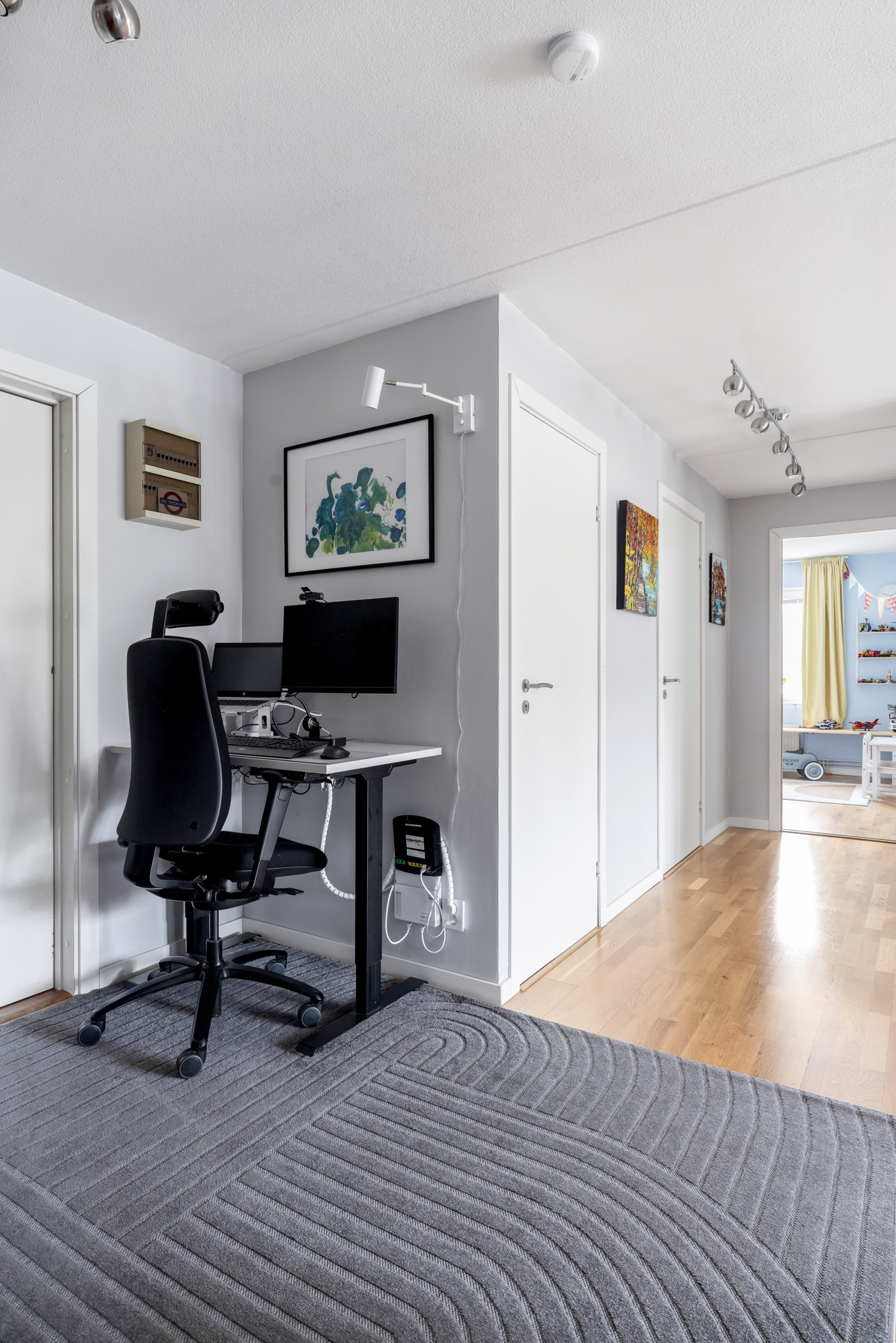 Bostadsbild från Västgötaresan 8, Till salu i Sävja, Uppsala