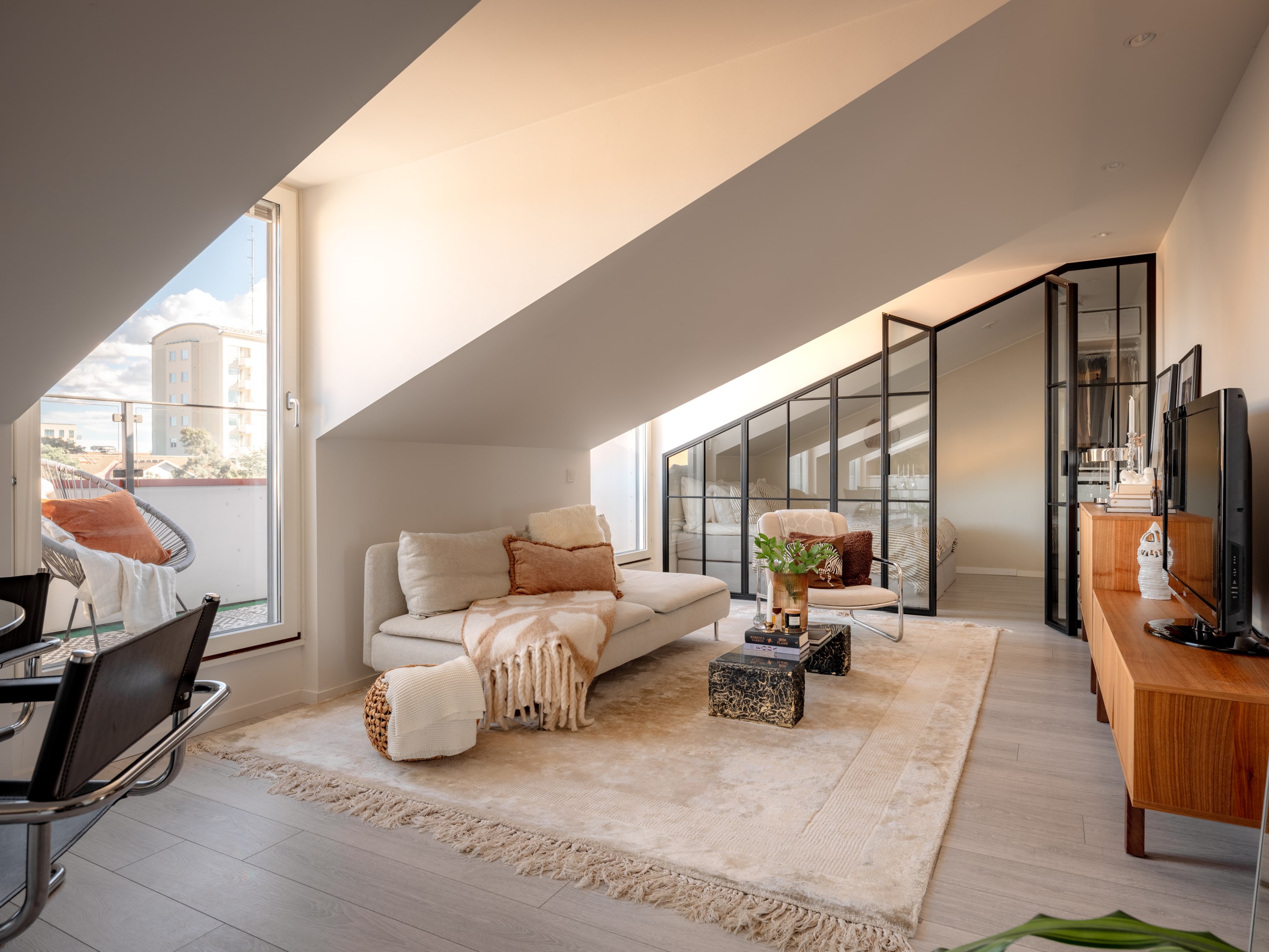 Bostadsbild från Sparbanksvägen 14, Kommande i Hägerstensåsen, Stockholm