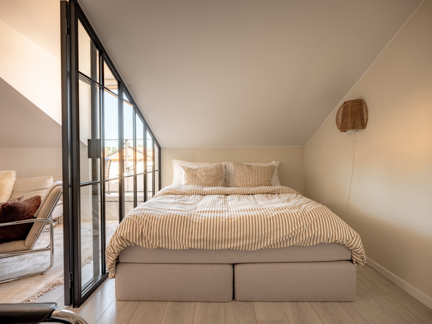 Bostadsbild från Sparbanksvägen 14, Till salu i Hägerstensåsen, Stockholm