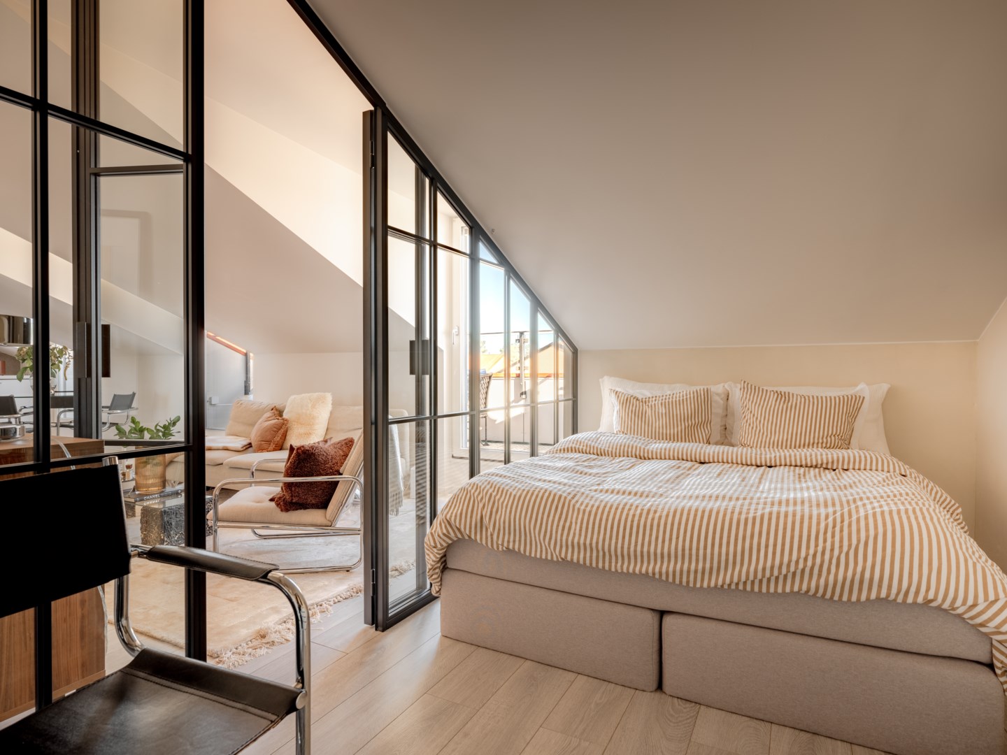 Bostadsbild från Sparbanksvägen 14, Till salu i Hägerstensåsen, Stockholm