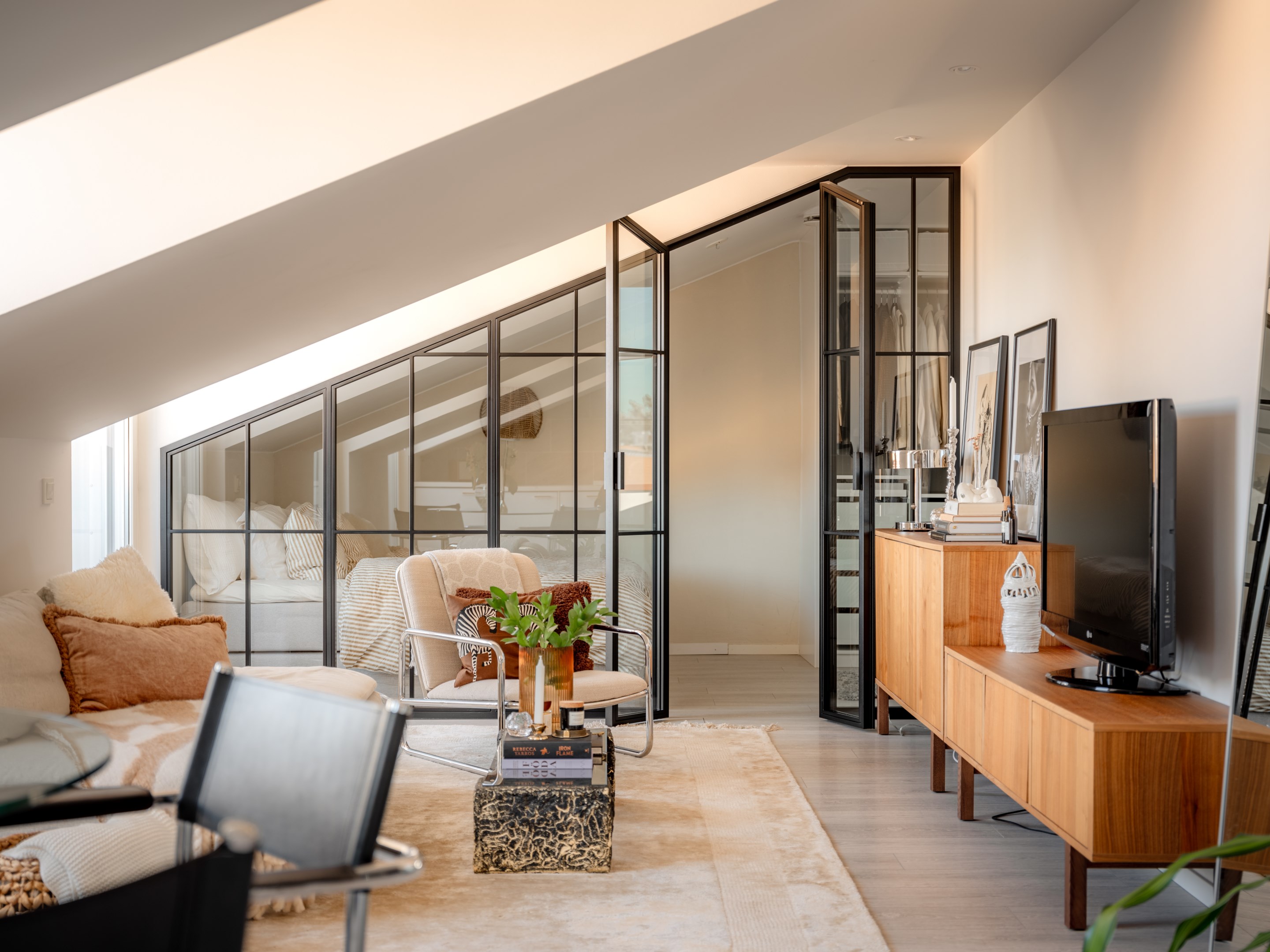 Bostadsbild från Sparbanksvägen 14, Kommande i Hägerstensåsen, Stockholm