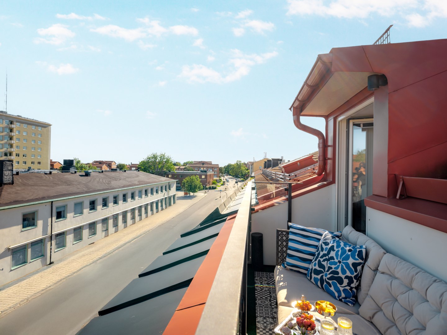 Bostadsbild från Sparbanksvägen 14, Till salu i Hägerstensåsen, Stockholm