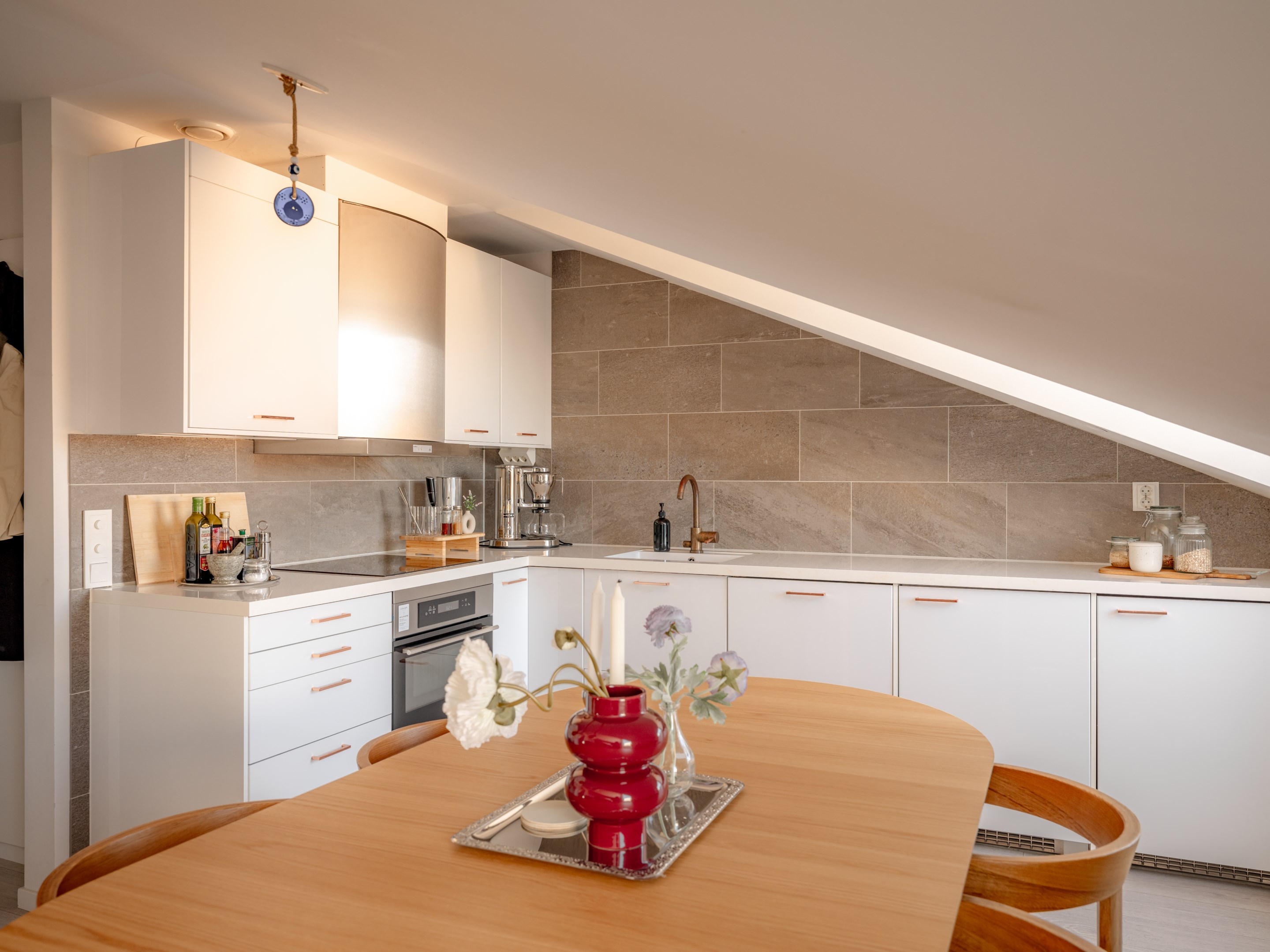 Bostadsbild från Sparbanksvägen 14, Till salu i Hägerstensåsen, Stockholm