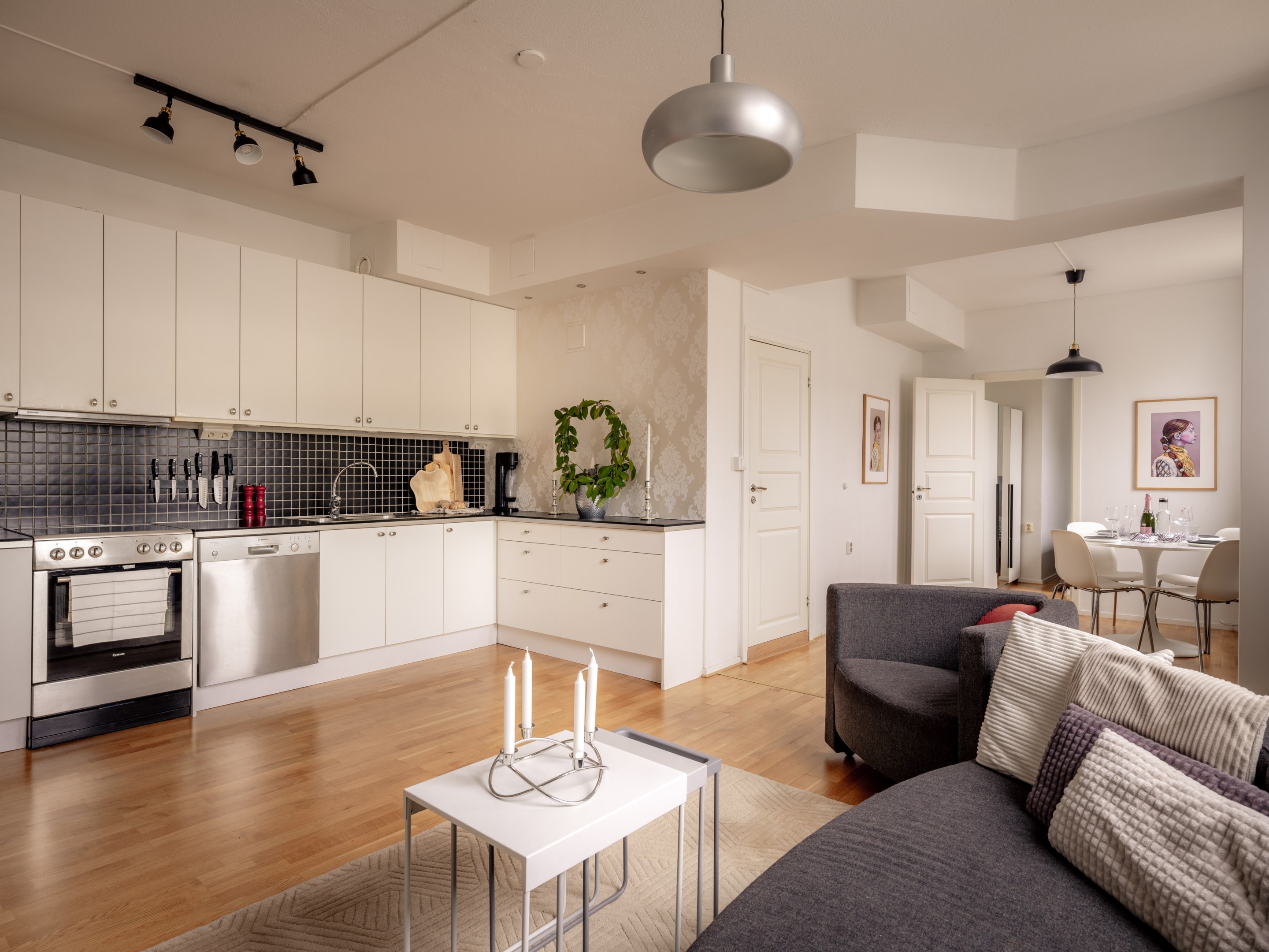 Bostadsbild från Nybohovsbacken 93, Till salu i Liljeholmen, Stockholm