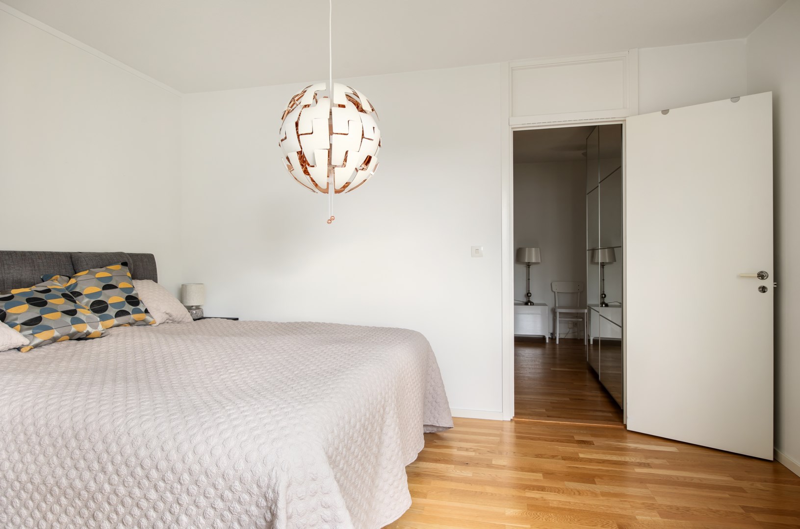 Bostadsbild från Johan Enbergs väg 7, Till salu i Västra skogen, Solna