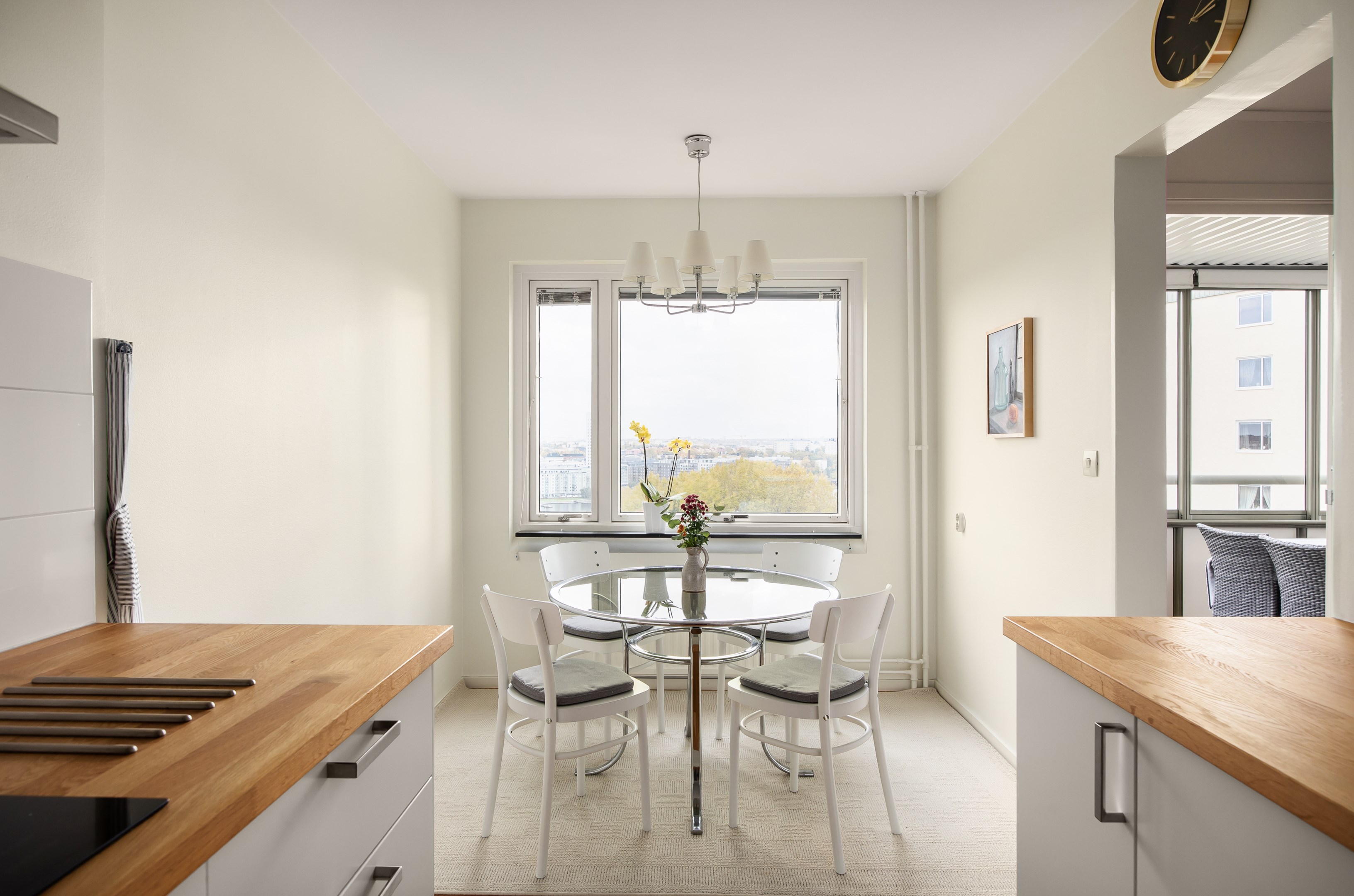 Bostadsbild från Johan Enbergs väg 7, Till salu i Västra skogen, Solna