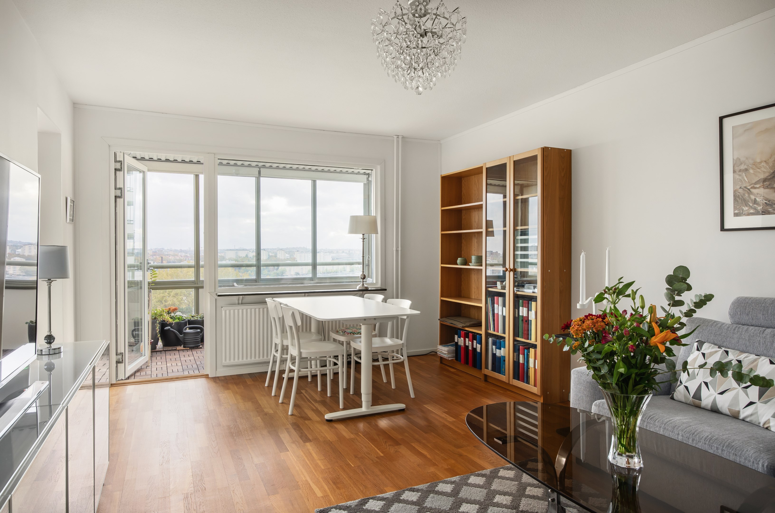 Bostadsbild från Johan Enbergs väg 7, Till salu i Västra skogen, Solna