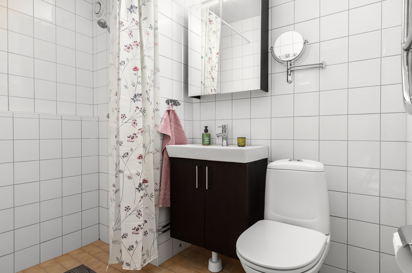 Bostadsbild från Ektorpsvägen 9, Såld i Ektorp, Nacka