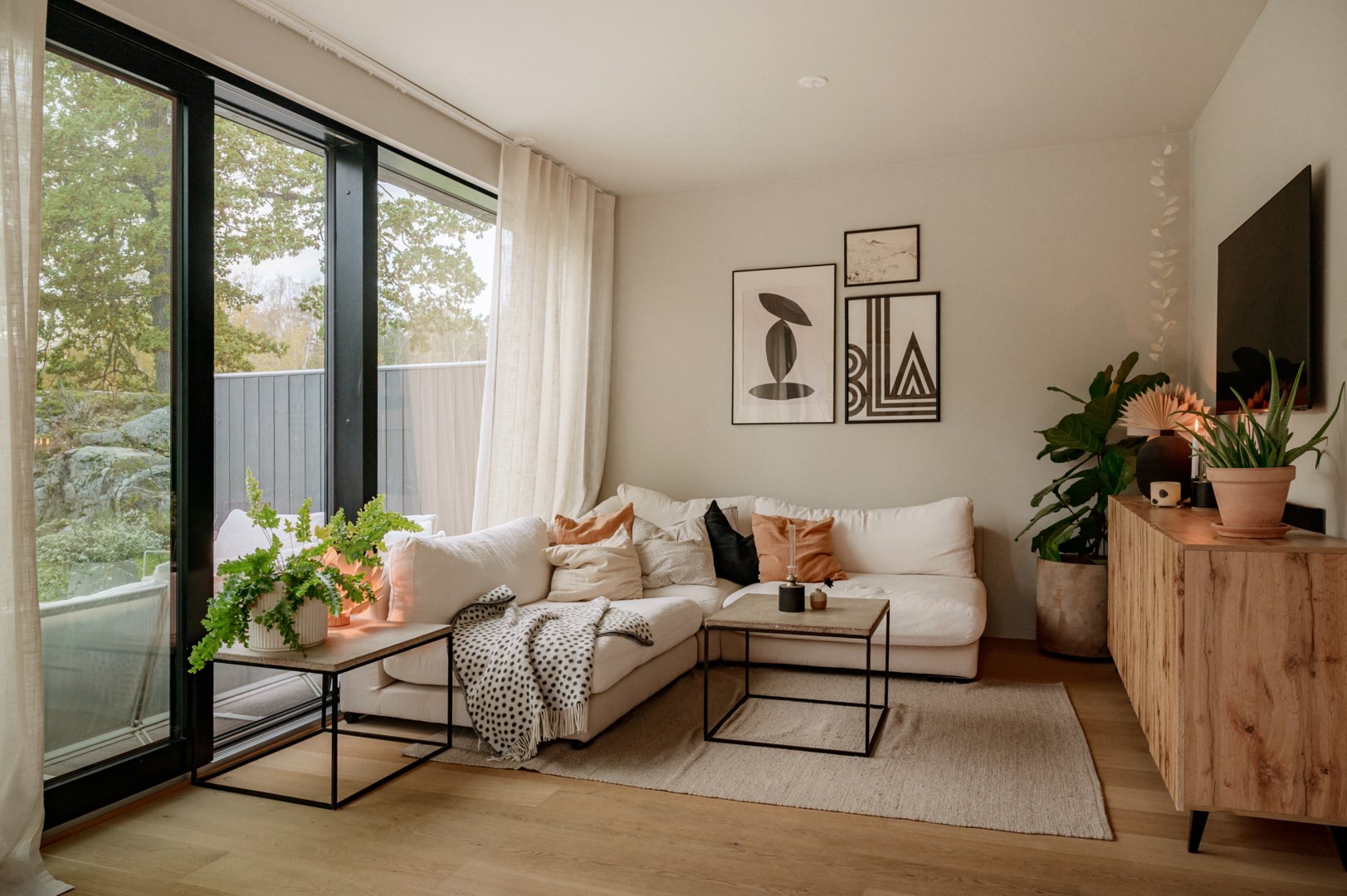 Bostadsbild från Åbroddsvägen 36C, Till salu i Kummelnäs, Nacka