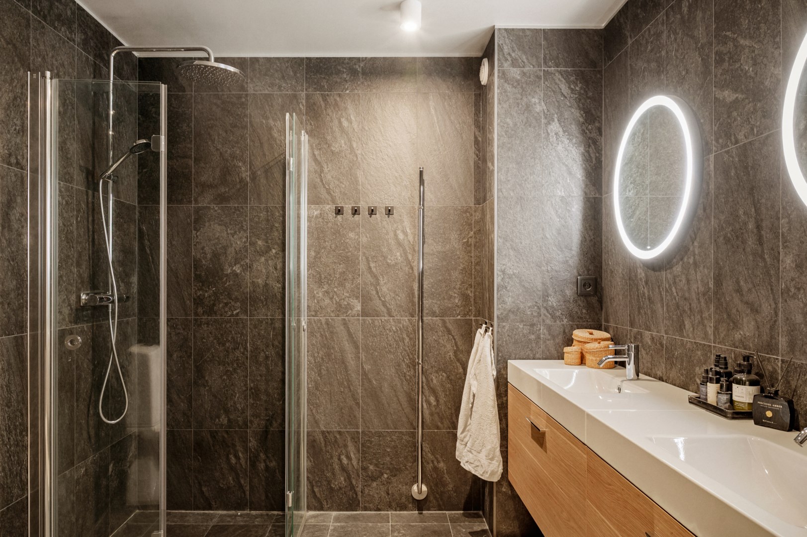 Bostadsbild från Åbroddsvägen 36C, Till salu i Kummelnäs, Nacka