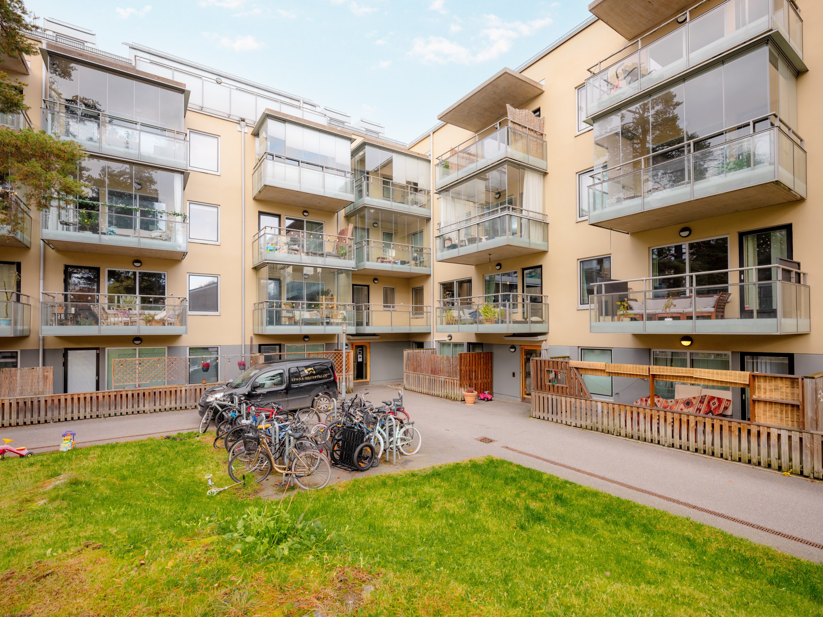 Bostadsbild från Kristallvägen 6, Såld i Solberga/Hägersten, Stockholm