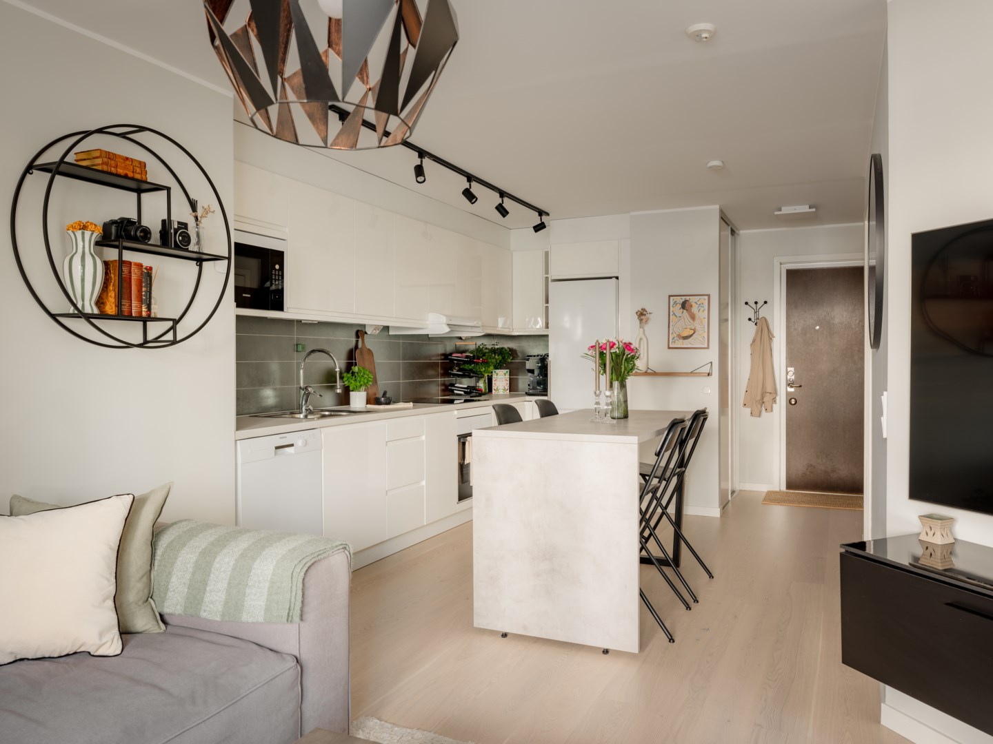 Bostadsbild från Tellusborgsvägen 94, Kommande i Midsommarkransen - Telefonplan, Stockholm