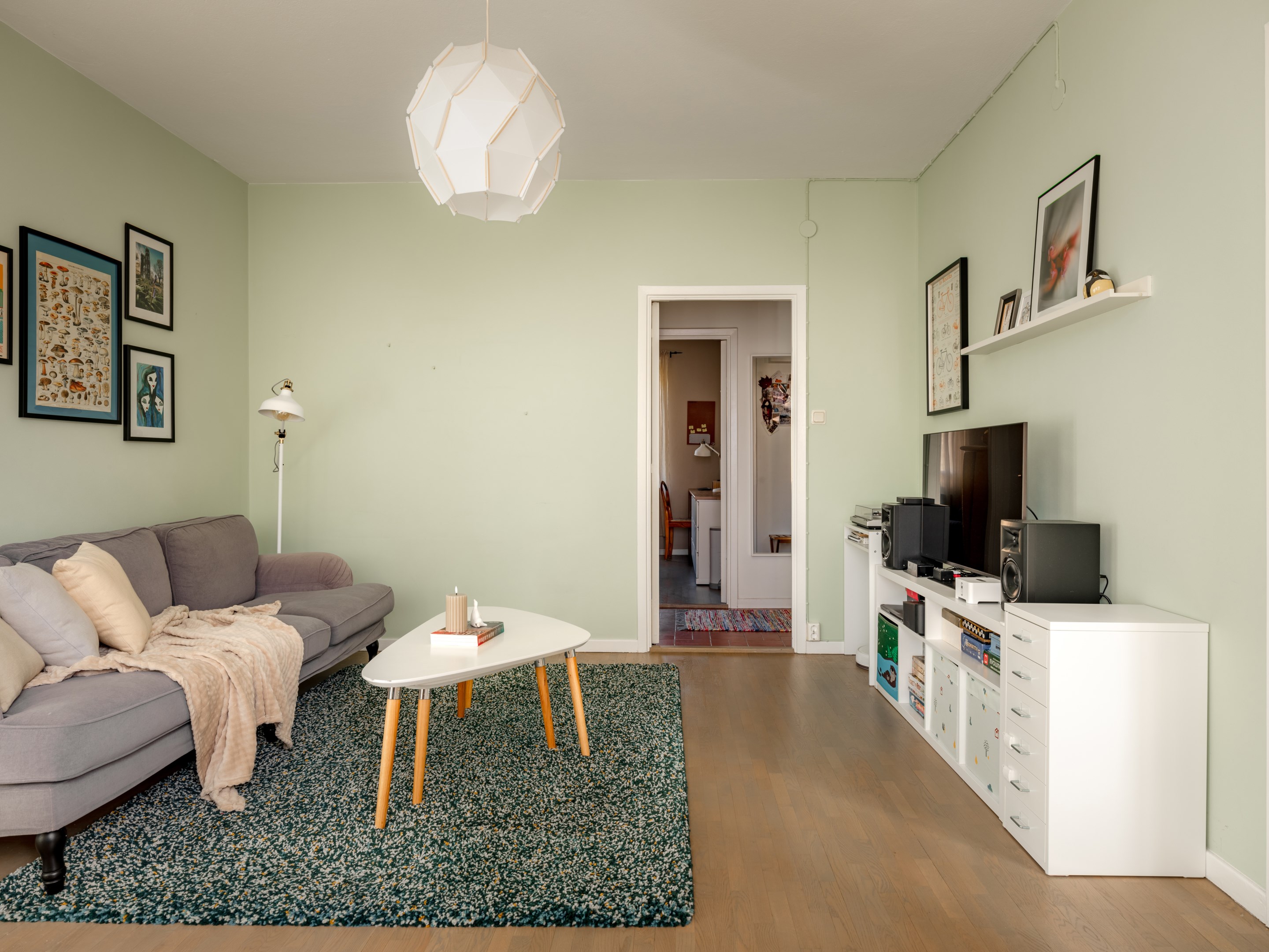 Bostadsbild från Sparbanksvägen 11, Kommande i Hägerstensåsen, Stockholm