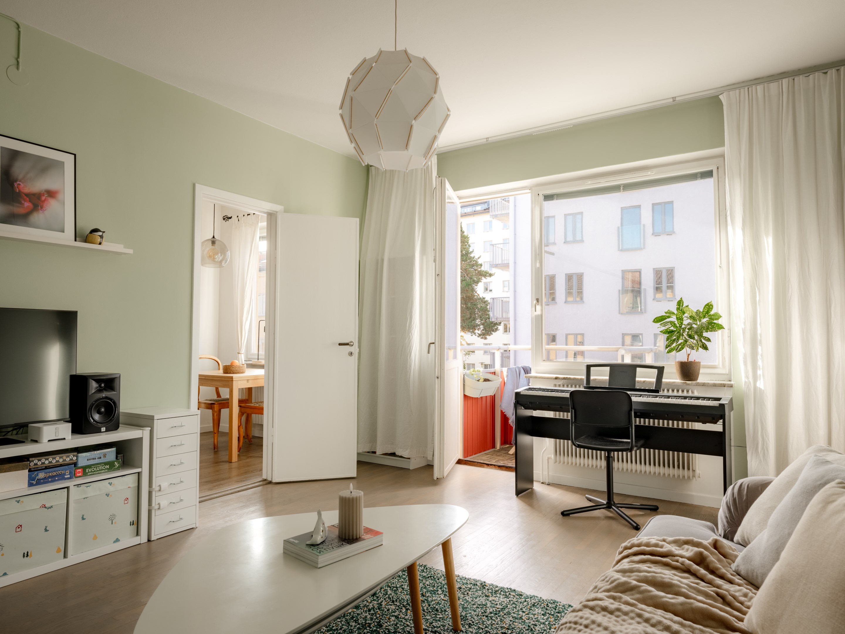 Bostadsbild från Sparbanksvägen 11, Kommande i Hägerstensåsen, Stockholm