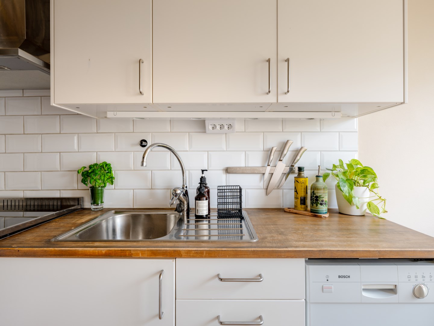 Bostadsbild från Bäckvägen 68B, Kommande i Midsommarkransen, Stockholm