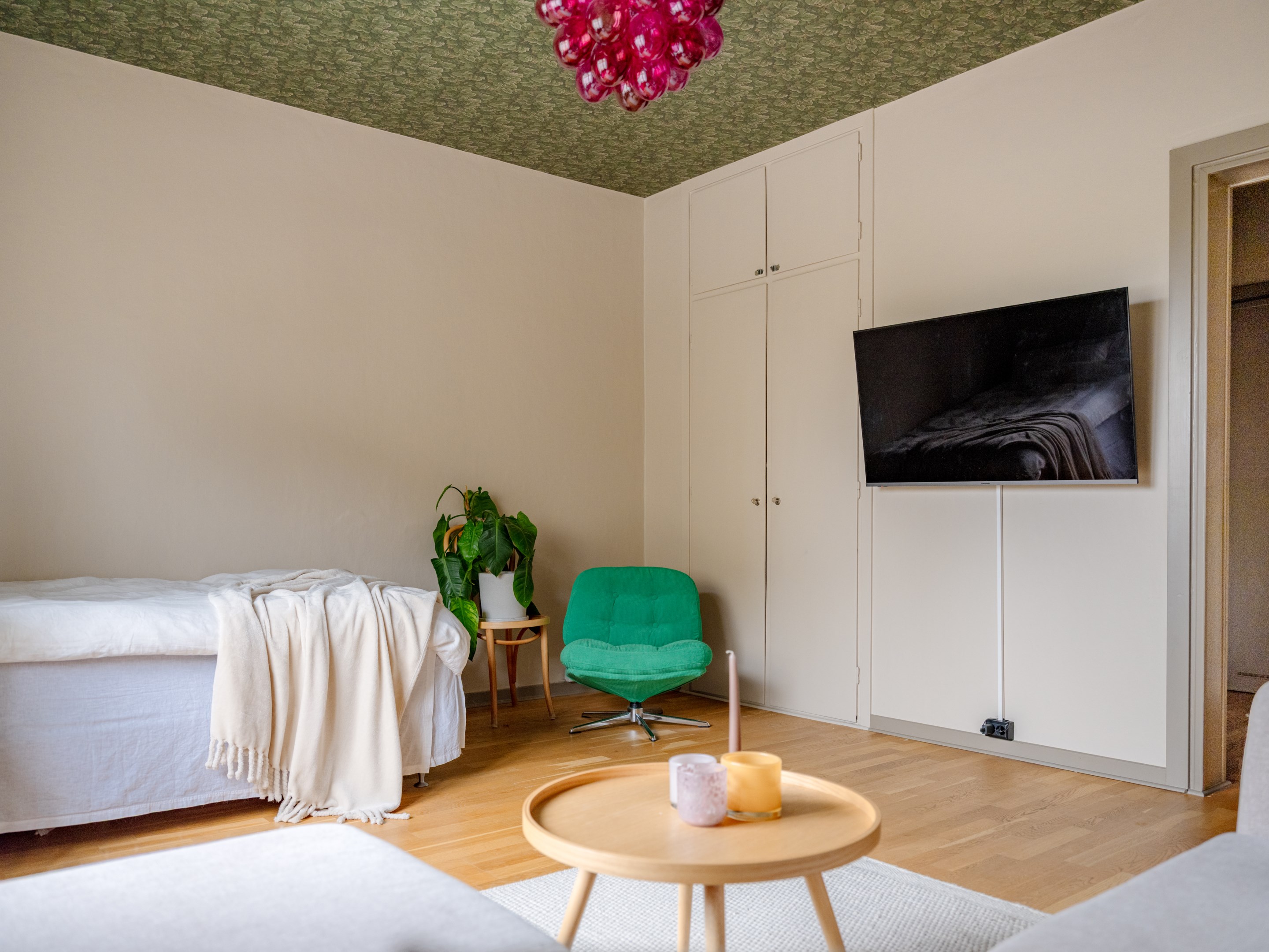 Bostadsbild från Bäckvägen 68B, Såld i Midsommarkransen, Stockholm