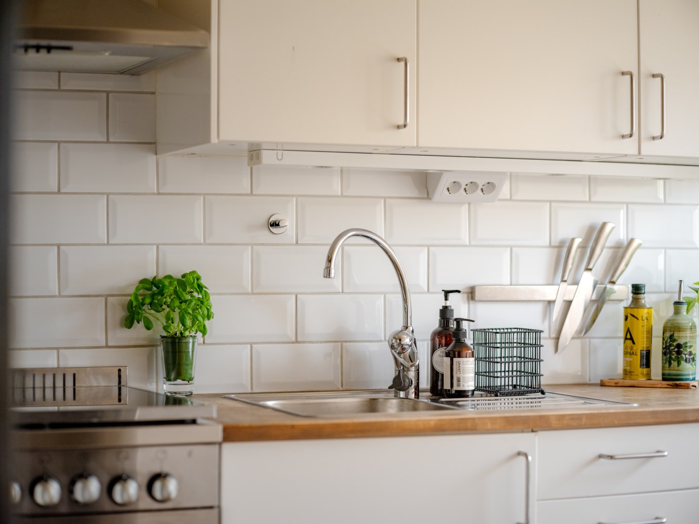 Bostadsbild från Bäckvägen 68B, Kommande i Midsommarkransen, Stockholm