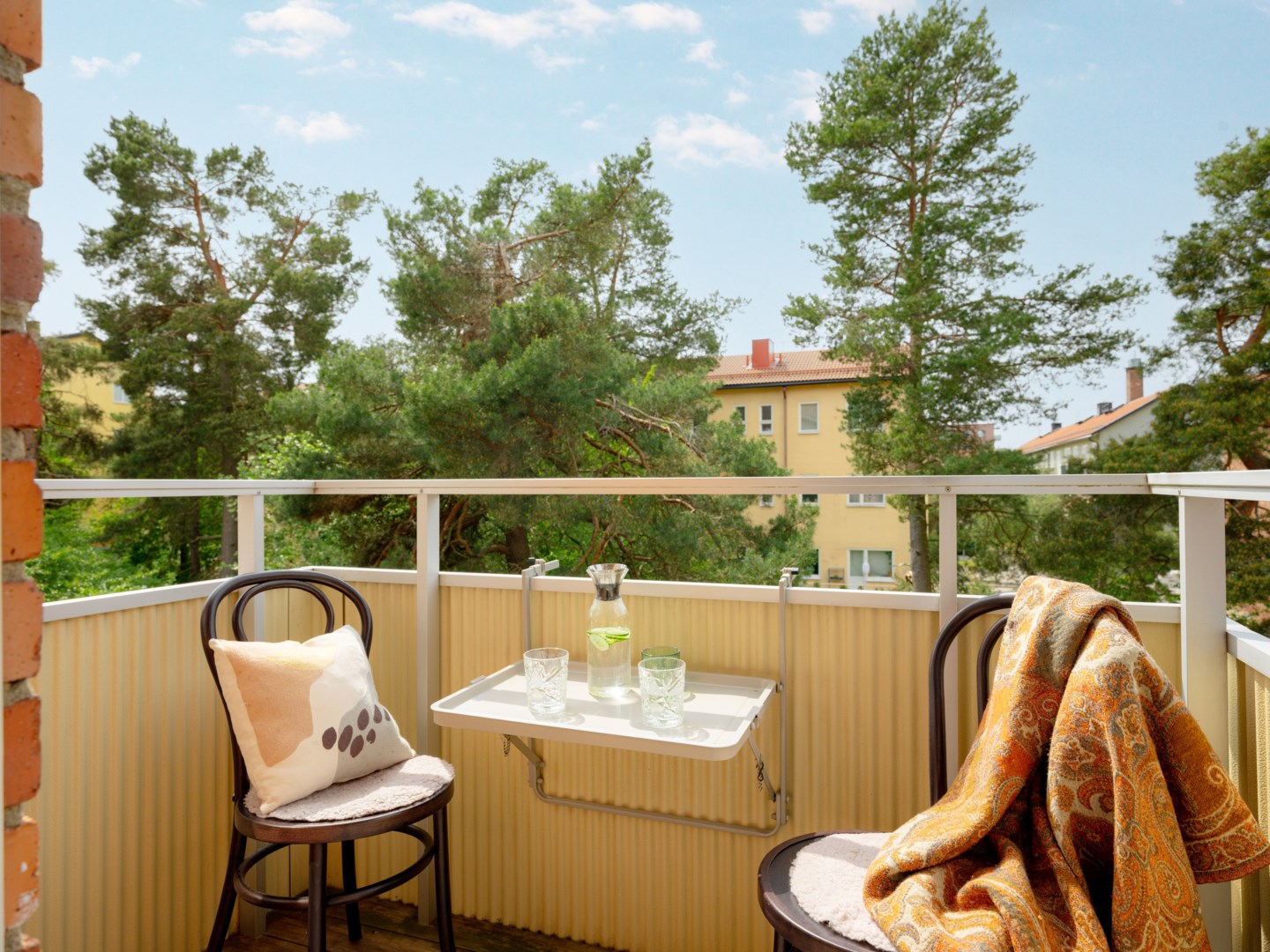 Bostadsbild från Sparbanksvägen 40, Kommande i Hägerstensåsen, Stockholm