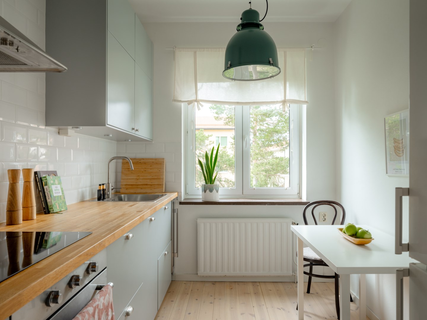 Bostadsbild från Sparbanksvägen 40, Kommande i Hägerstensåsen, Stockholm