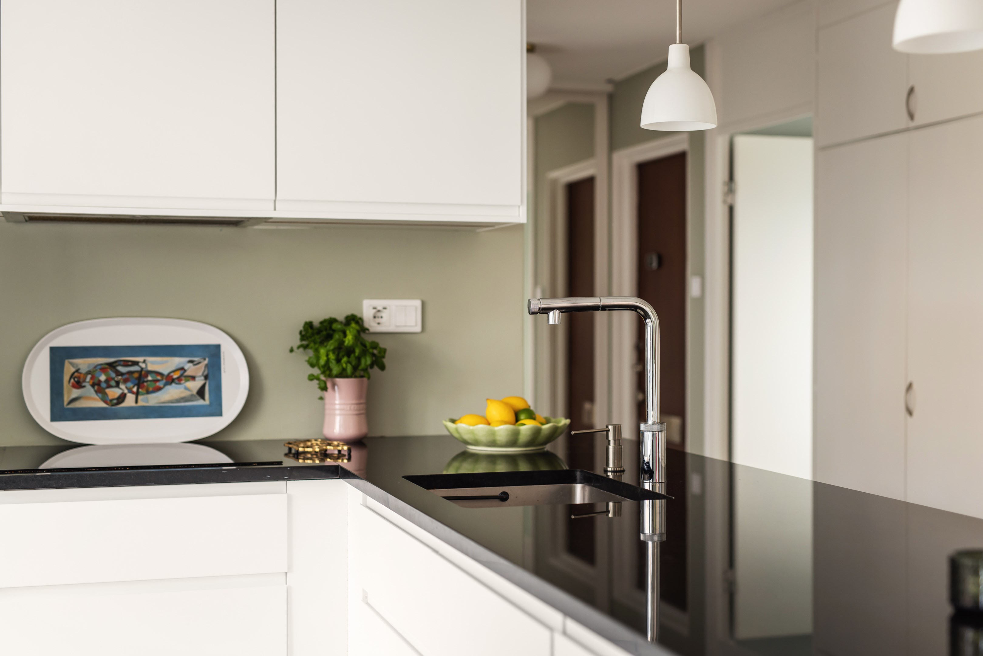 Bostadsbild från Henriksdalsringen 89, Såld i Henriksdalsberget, Nacka