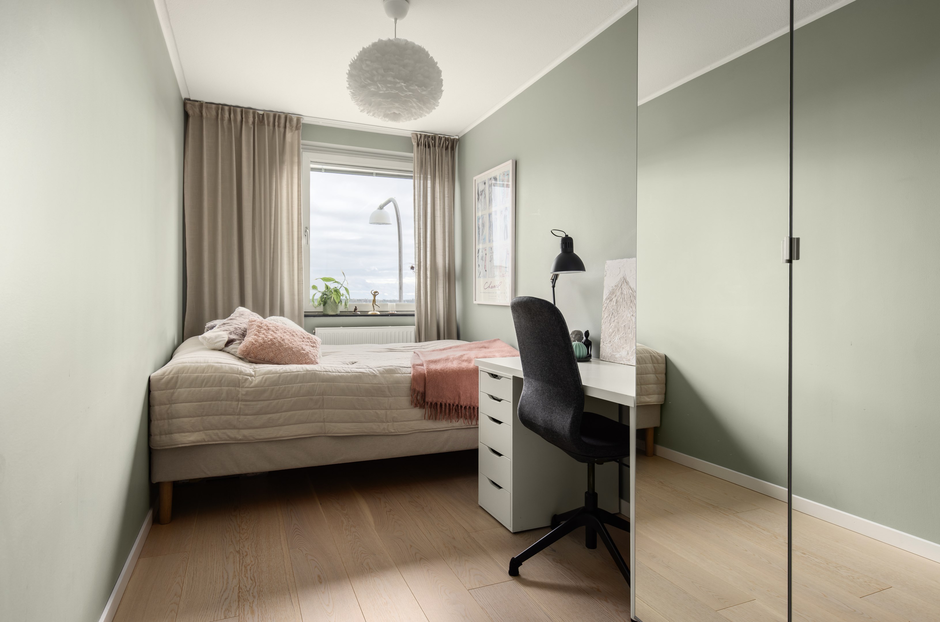 Bostadsbild från Henriksdalsringen 89, Såld i Henriksdalsberget, Nacka