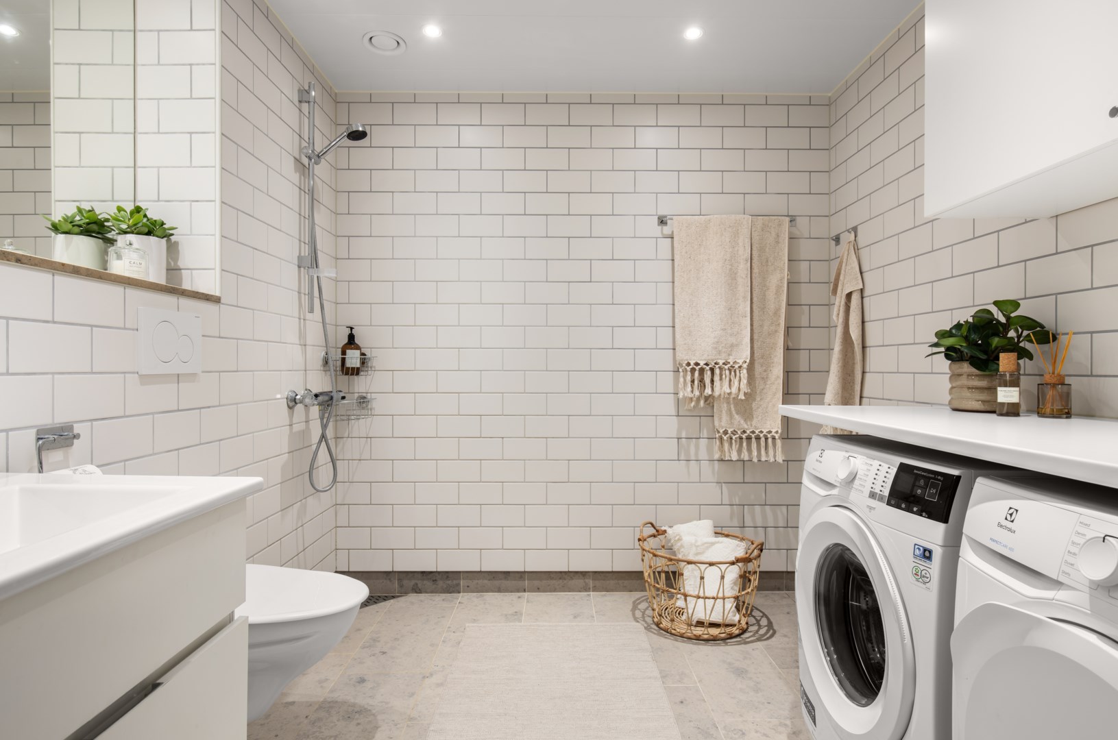 Bostadsbild från Tollare Ängsväg 28, Till salu i Tollare, Nacka