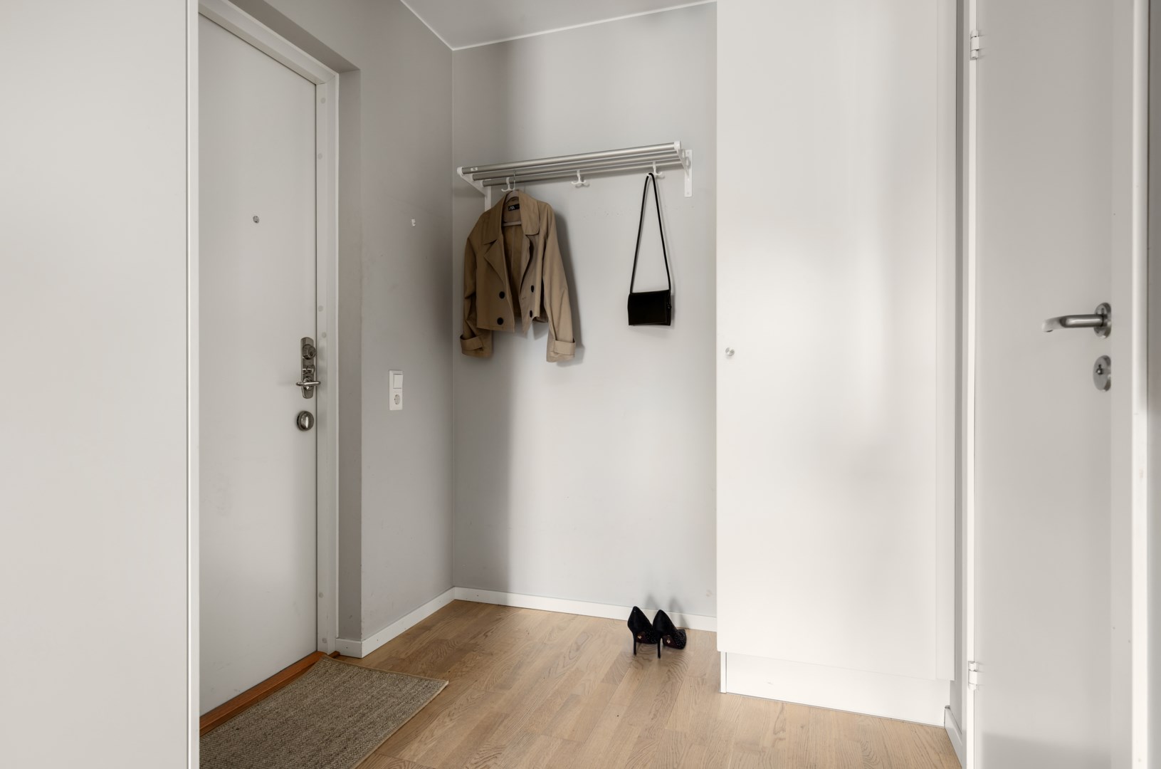 Bostadsbild från Tollare Ängsväg 28, Till salu i Tollare, Nacka