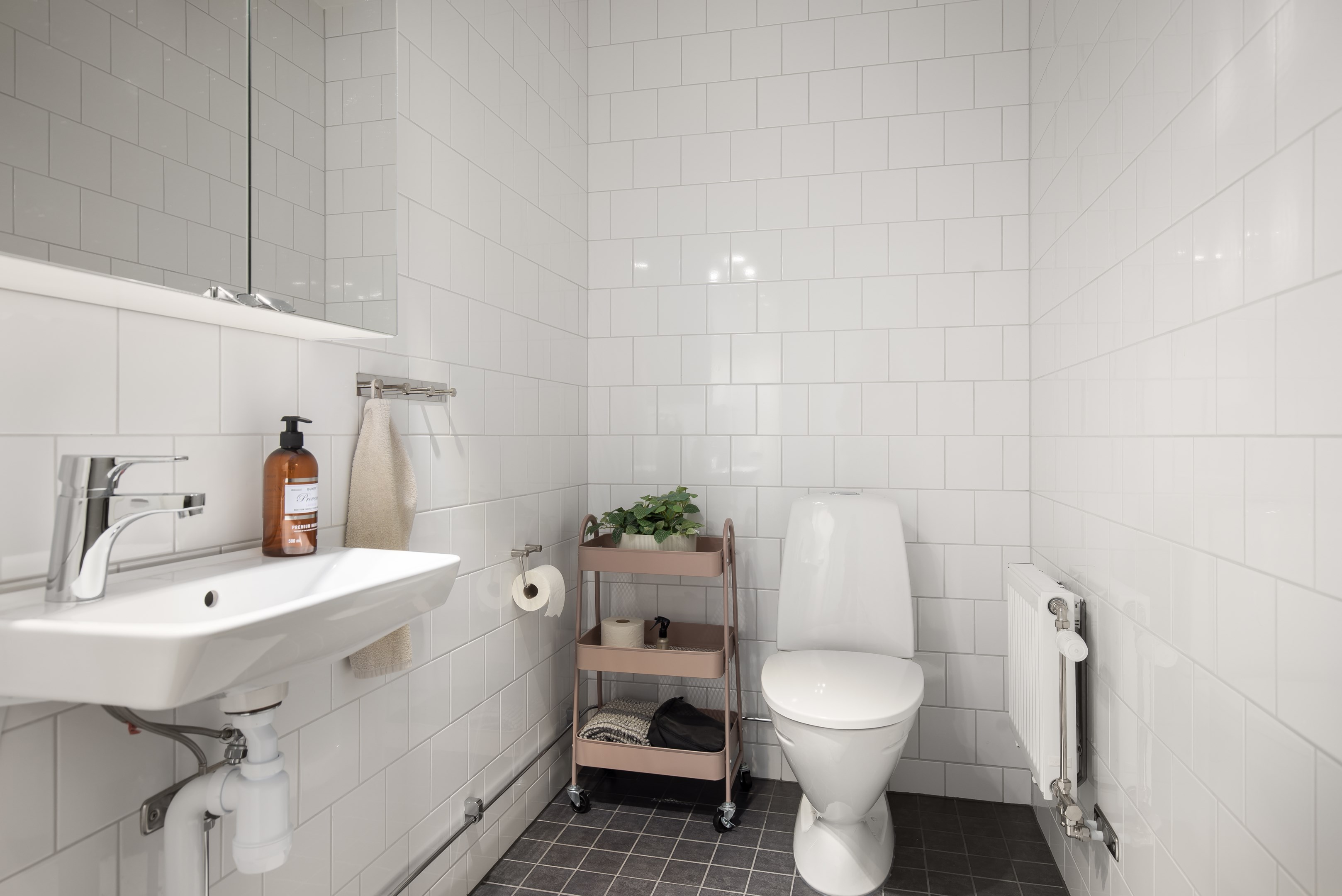 Bostadsbild från Edövägen 7G 5tr, Till salu i Västra Orminge, Nacka