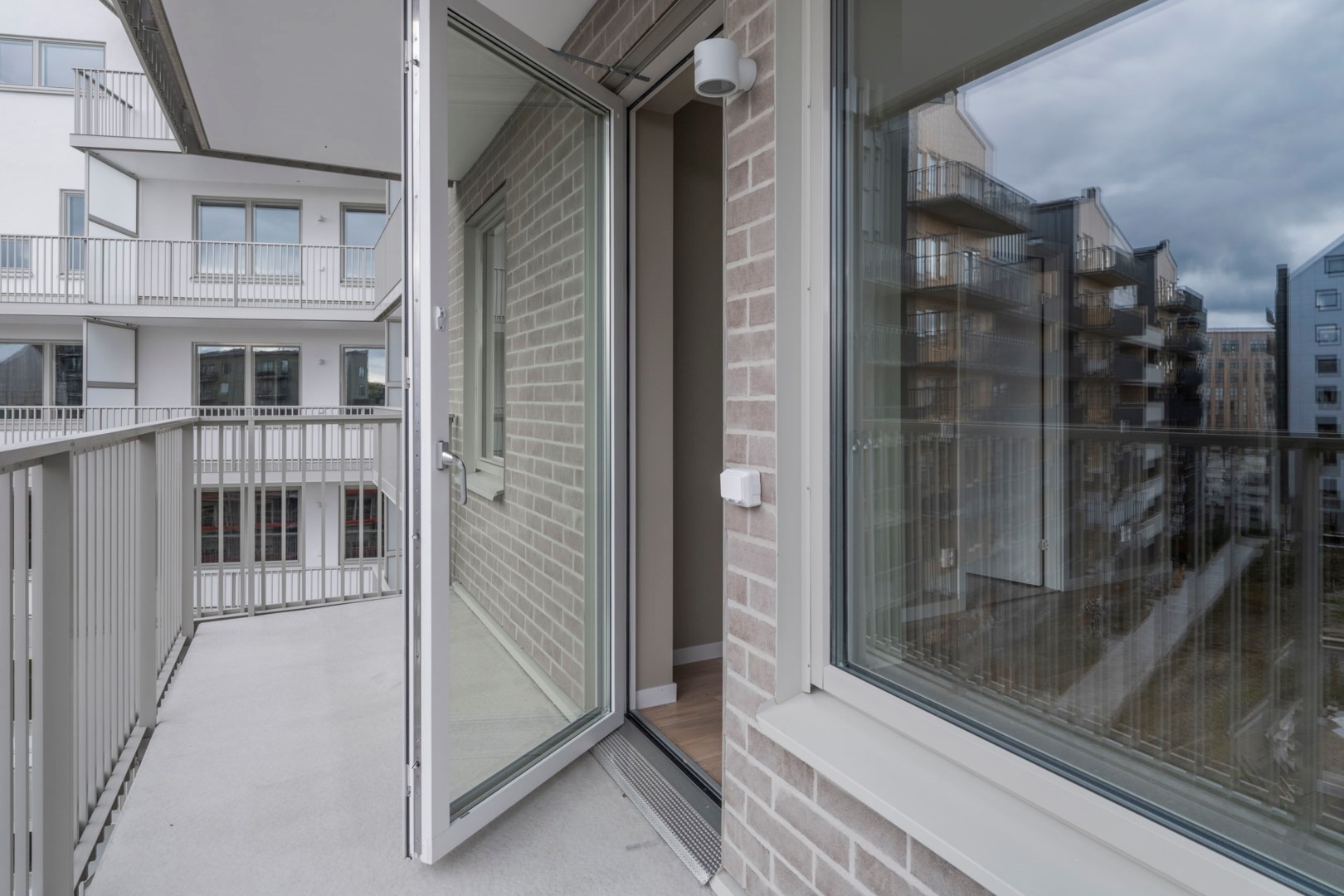 Bostadsbild från Centralvägen 103, Till salu i Roslags Näsby, Täby