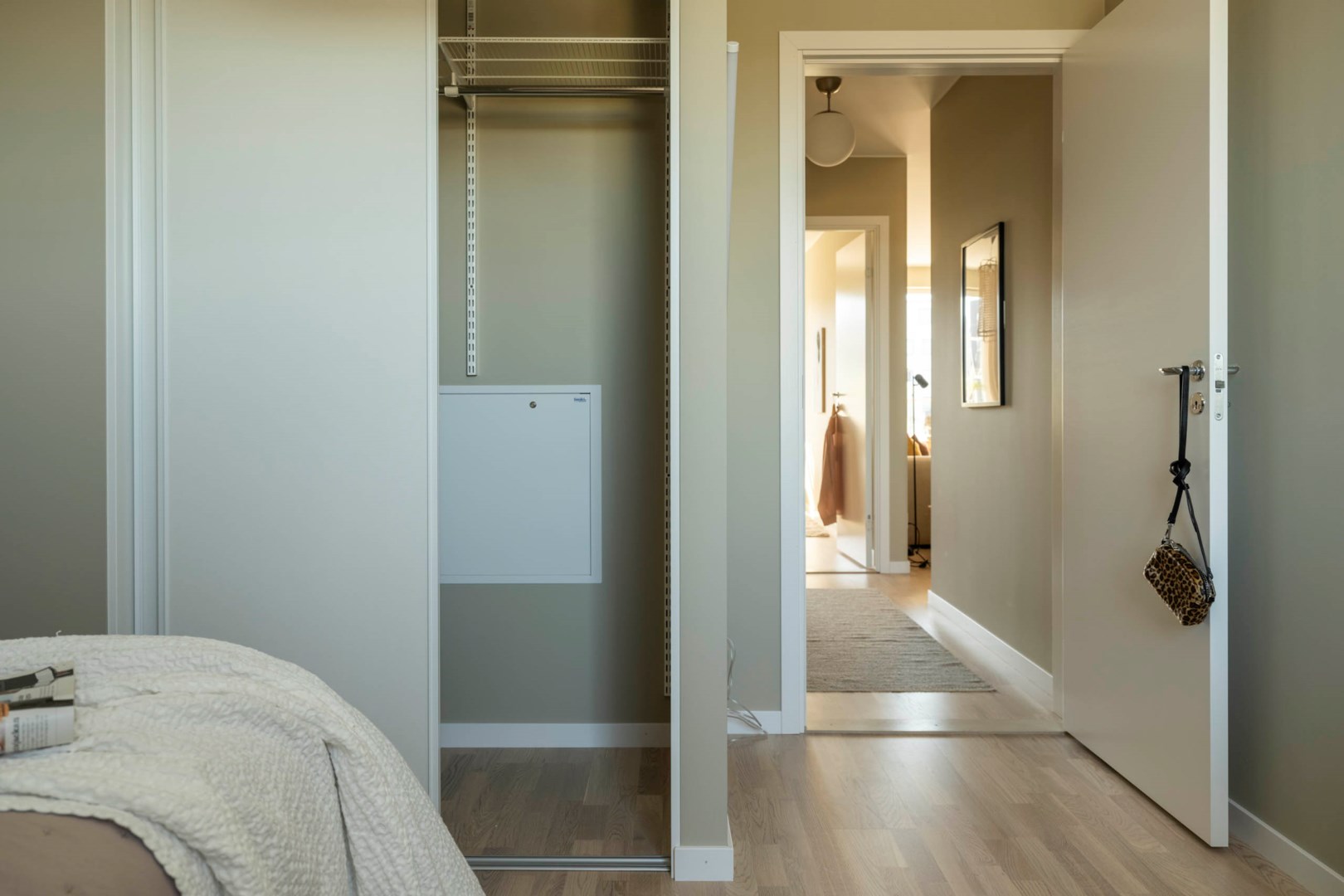 Bostadsbild från Centralvägen 103, Till salu i Roslags Näsby, Täby