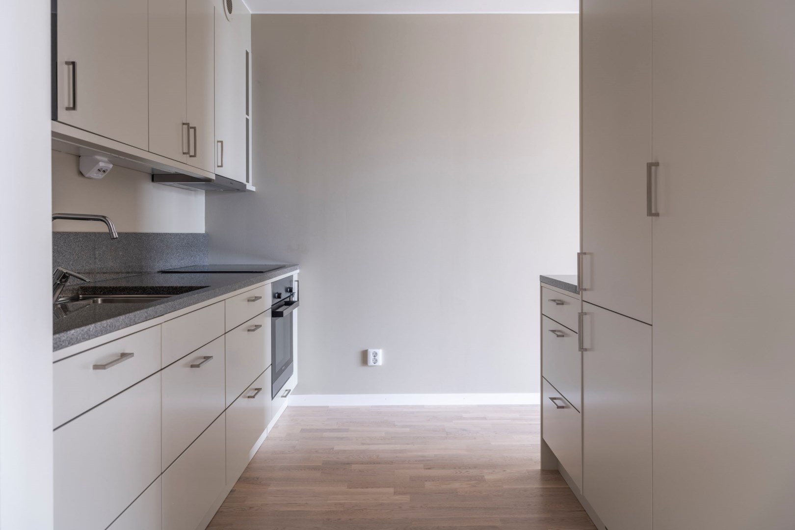 Bostadsbild från Centralvägen 103, Till salu i Roslags Näsby, Täby