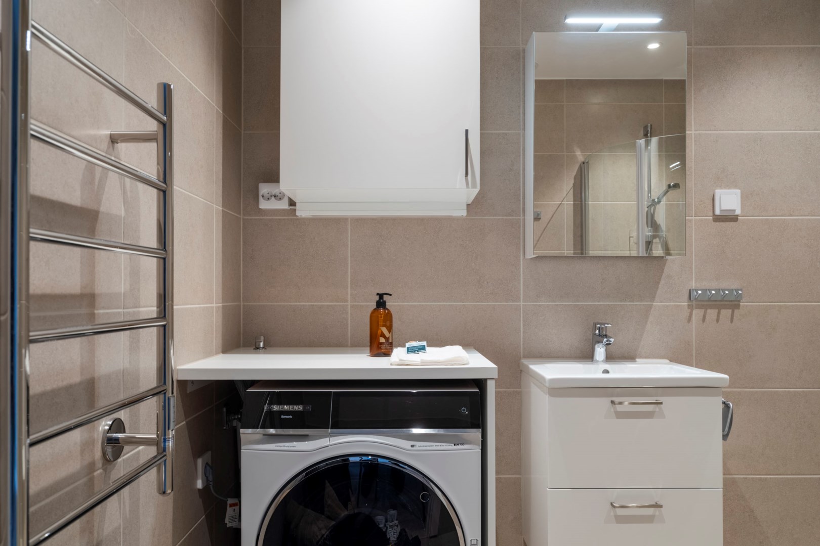 Bostadsbild från Centralvägen 103, Till salu i Roslags Näsby, Täby