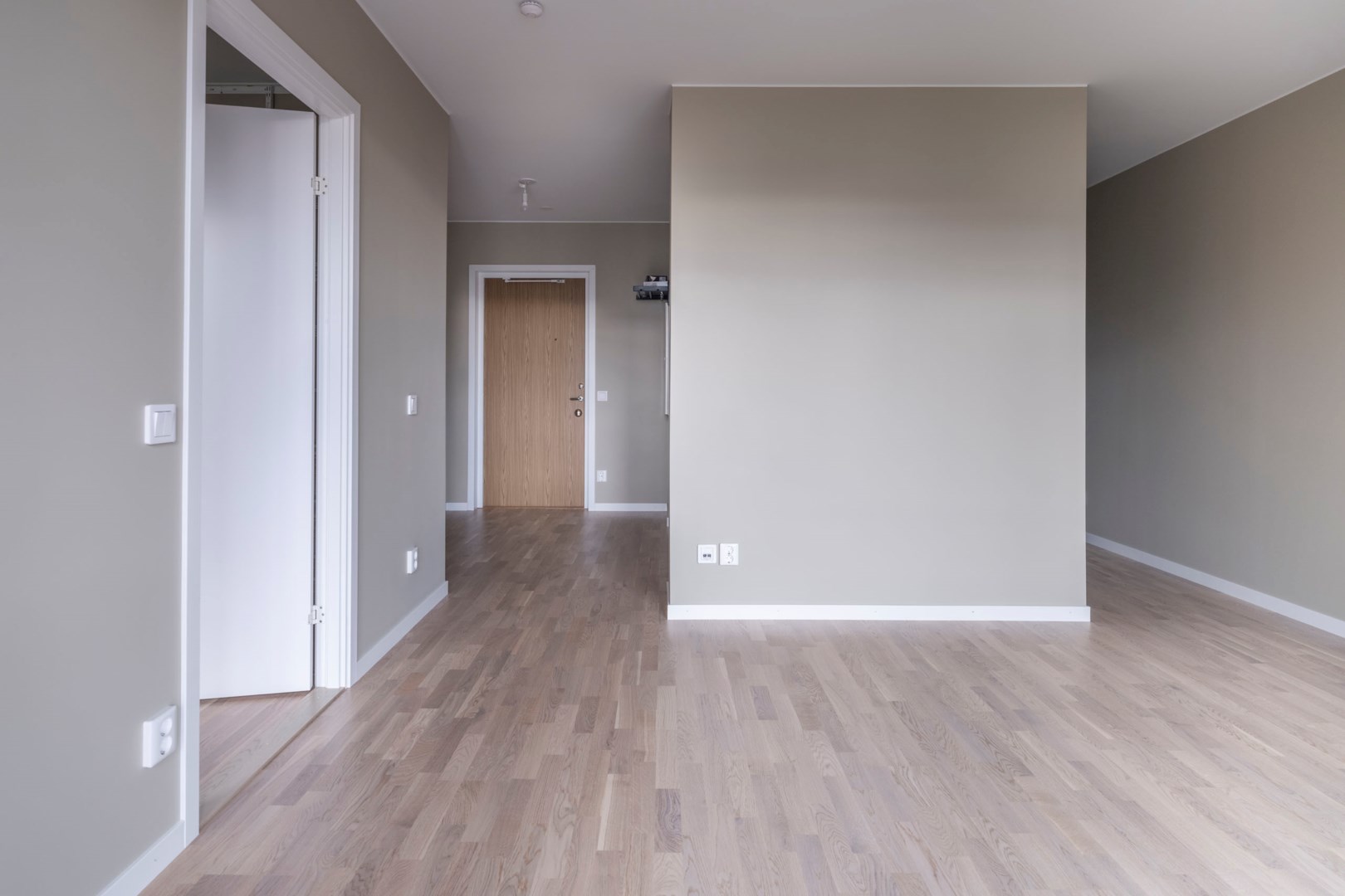 Bostadsbild från Centralvägen 103, Till salu i Roslags Näsby, Täby