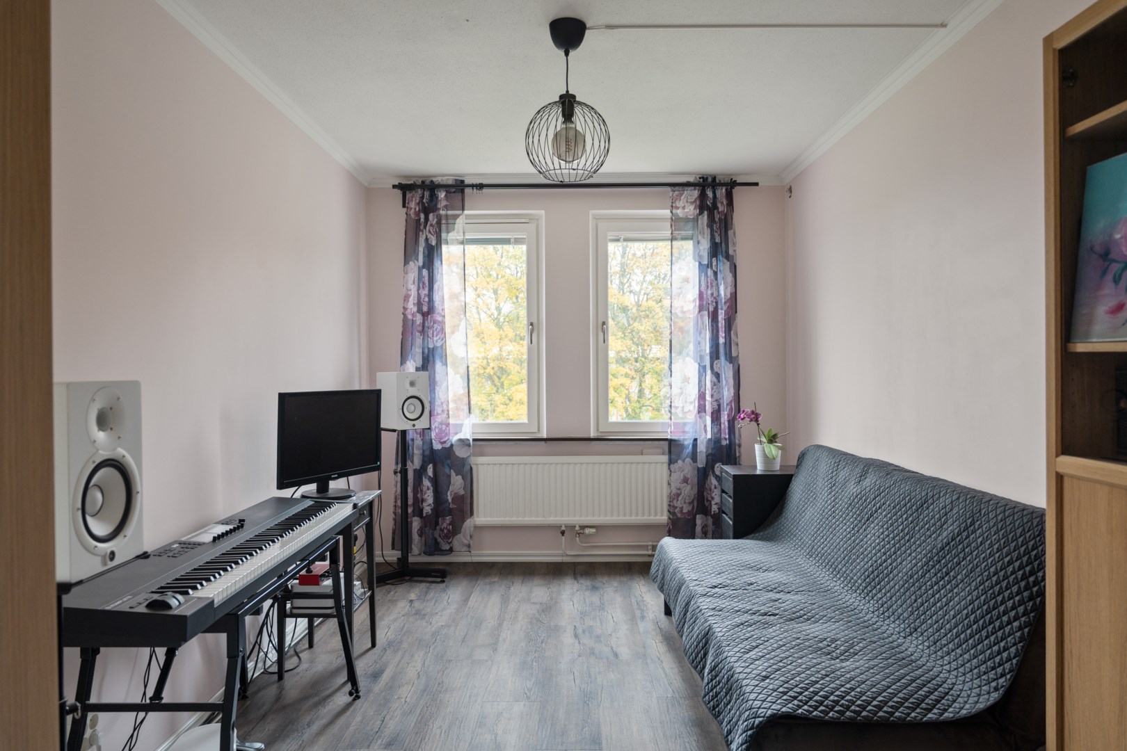 Bostadsbild från Ormingeringen 51A, Till salu i Västra Orminge, Nacka