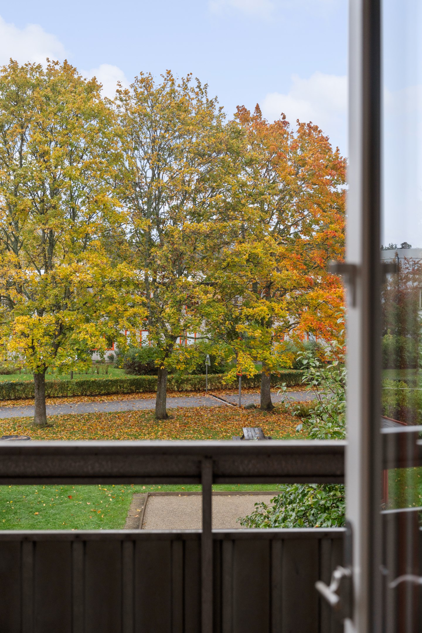 Bostadsbild från Ormingeringen 51A, Till salu i Västra Orminge, Nacka