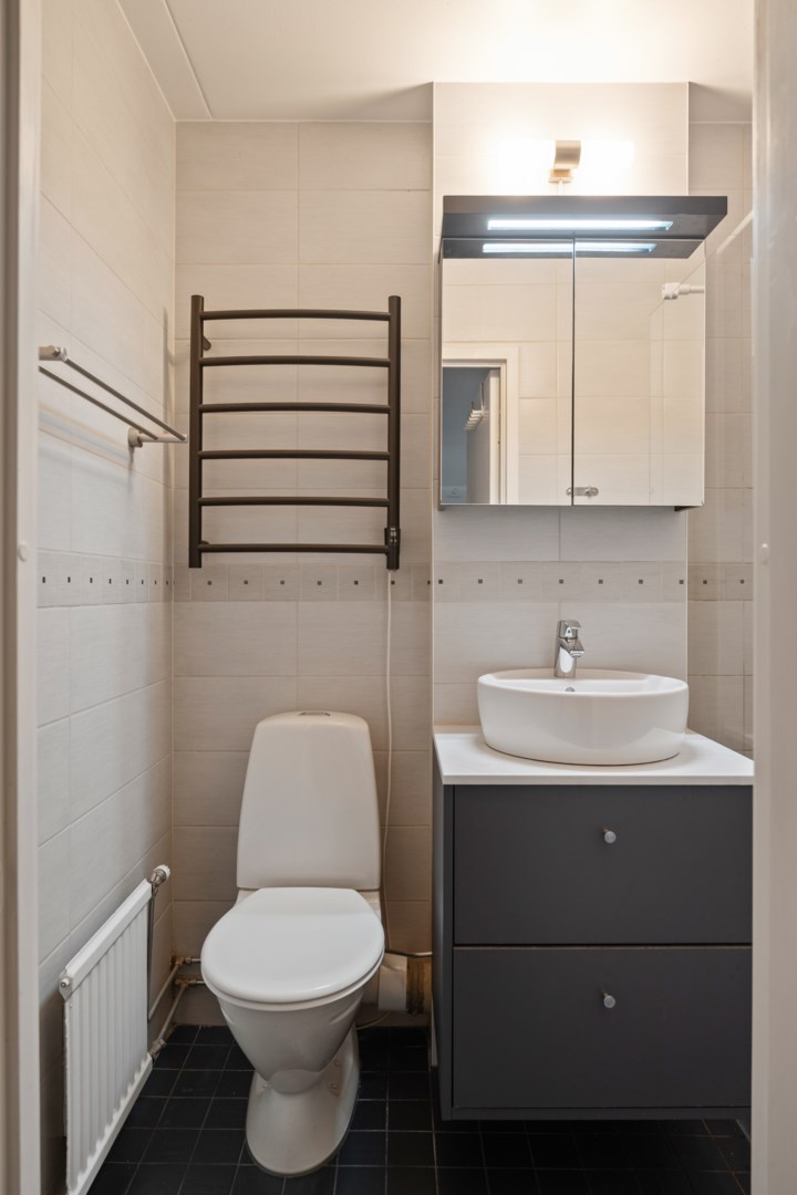 Bostadsbild från Ormingeringen 51A, Till salu i Västra Orminge, Nacka