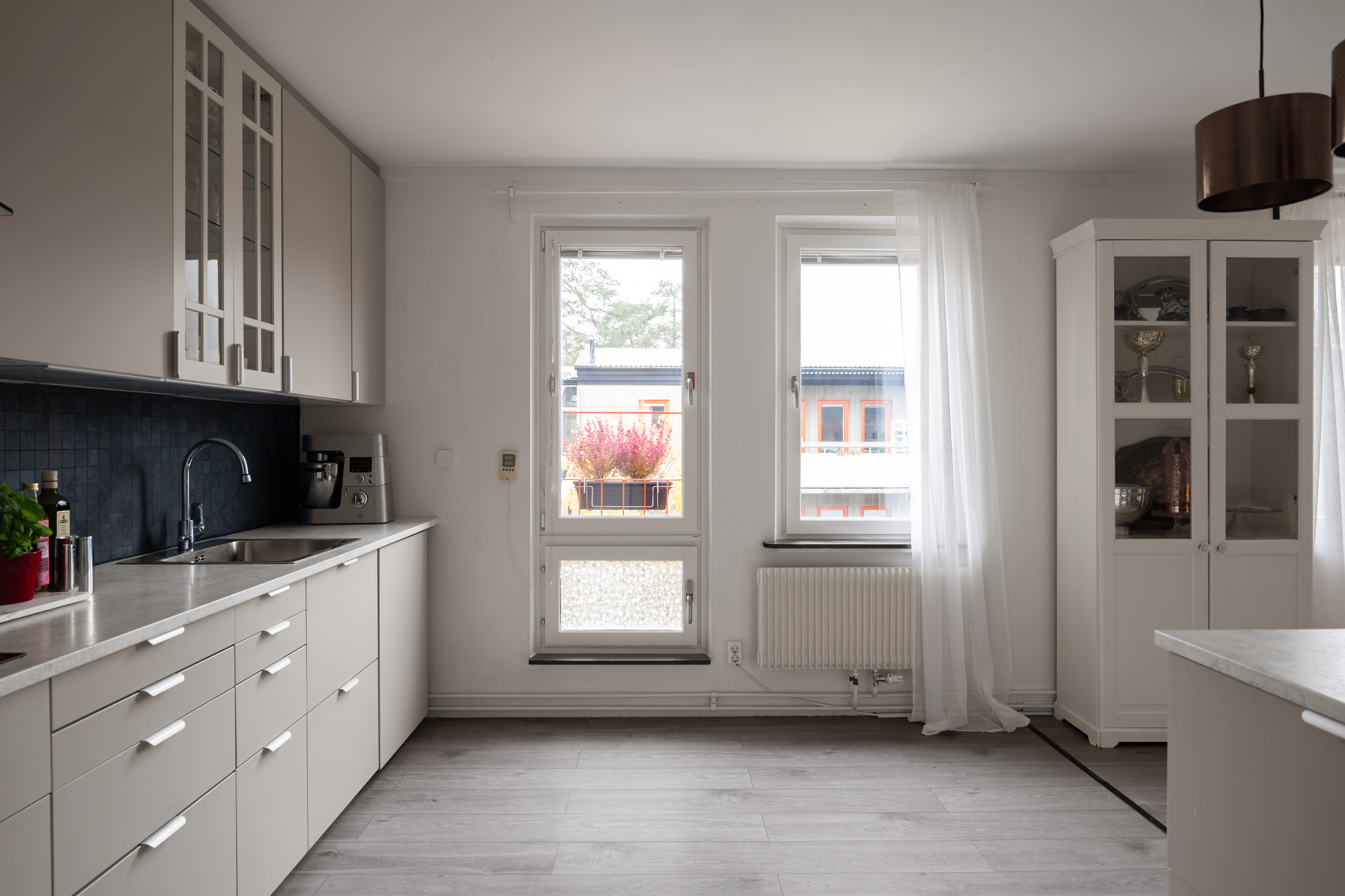 Bostadsbild från Ormingeringen 51A, Till salu i Västra Orminge, Nacka