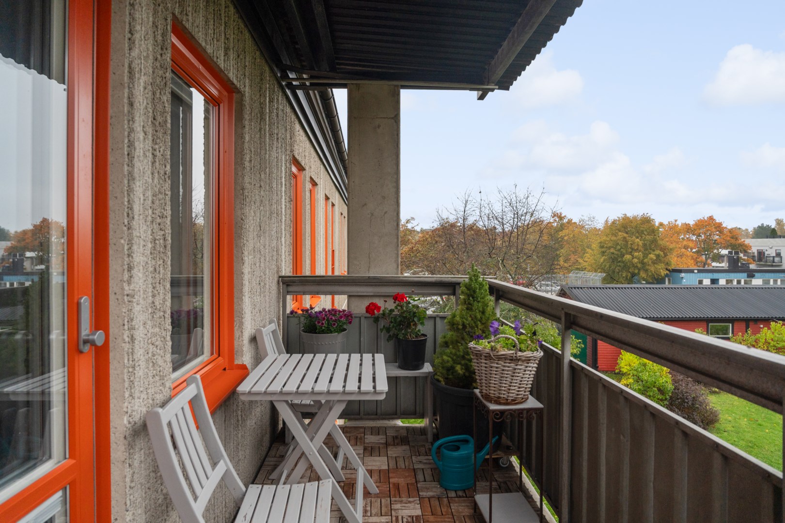 Bostadsbild från Ormingeringen 51A, Till salu i Västra Orminge, Nacka