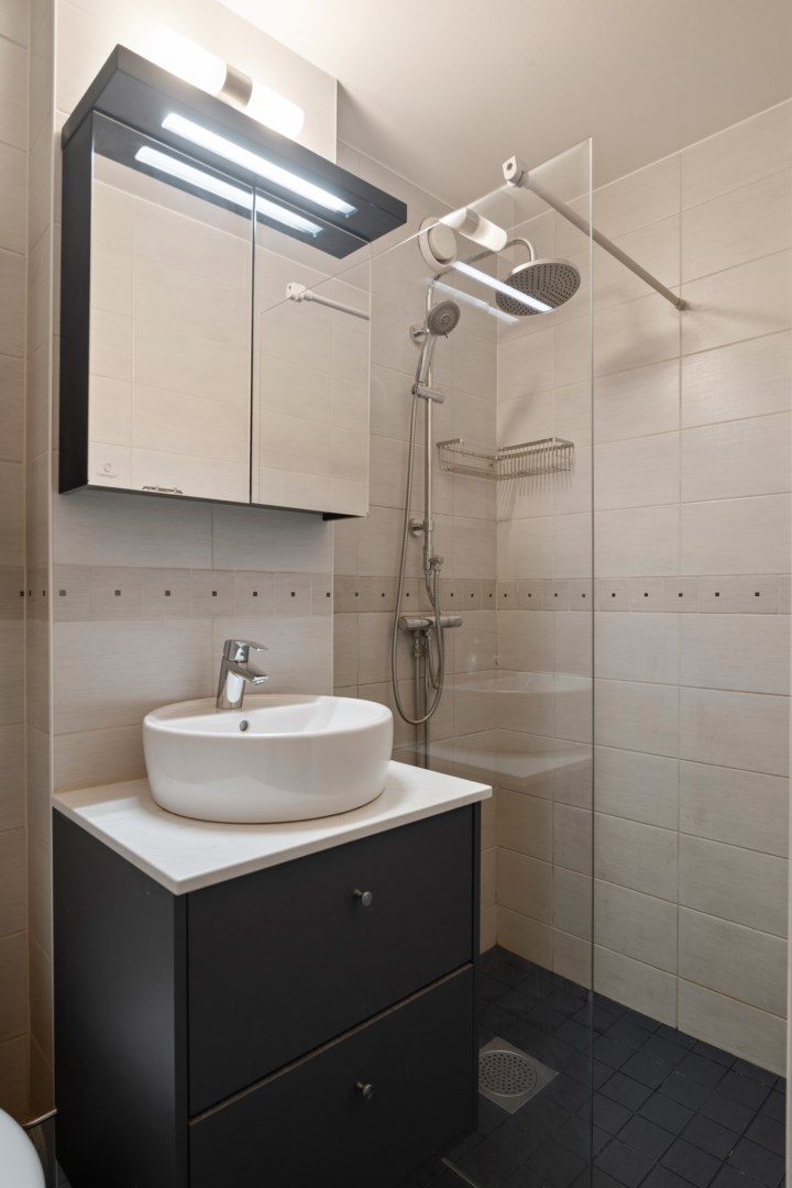 Bostadsbild från Ormingeringen 51A, Till salu i Västra Orminge, Nacka