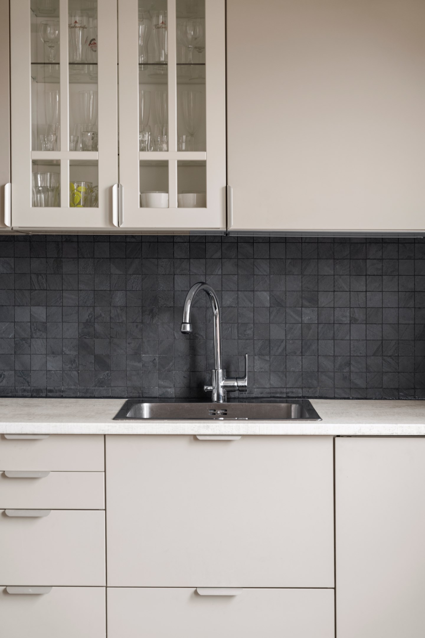 Bostadsbild från Ormingeringen 51A, Till salu i Västra Orminge, Nacka