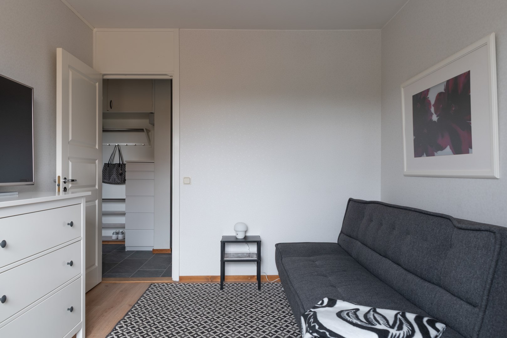 Bostadsbild från Regementsgatan 32, Till salu i Viksäng, Västerås