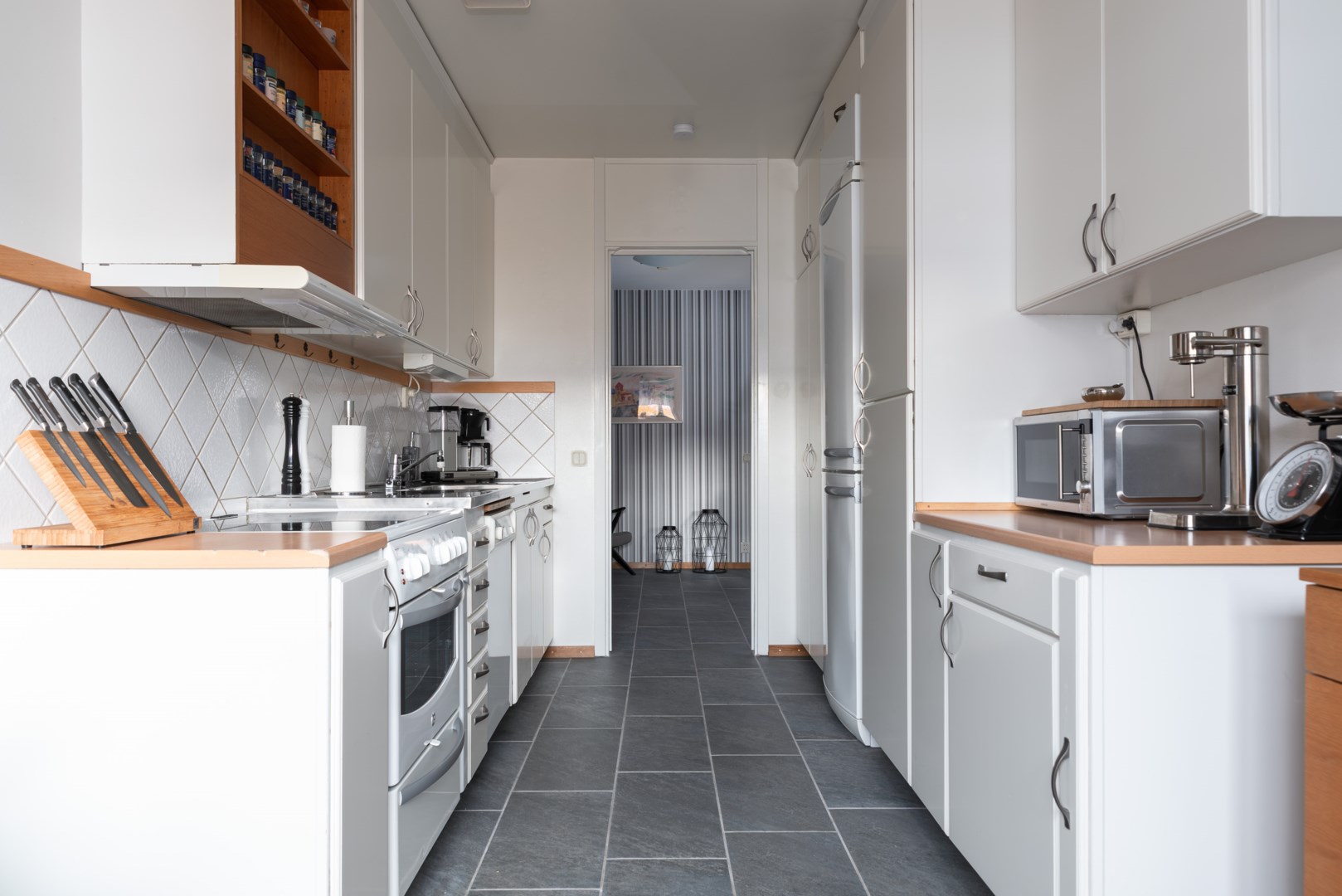 Bostadsbild från Regementsgatan 32, Till salu i Viksäng, Västerås