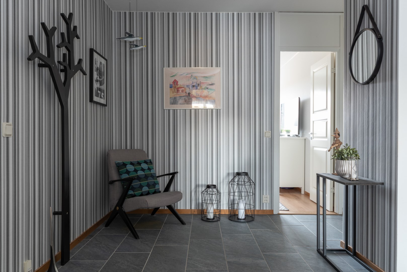 Bostadsbild från Regementsgatan 32, Till salu i Viksäng, Västerås